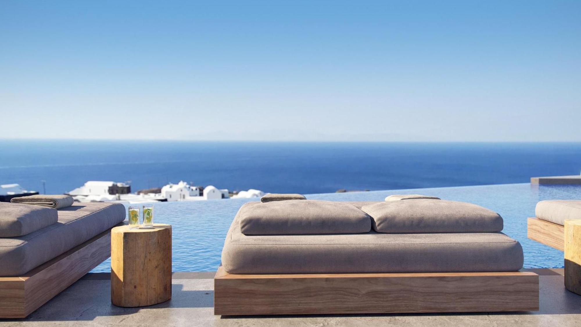 Villa de 3 Quartos com Piscina de Borda Infinita