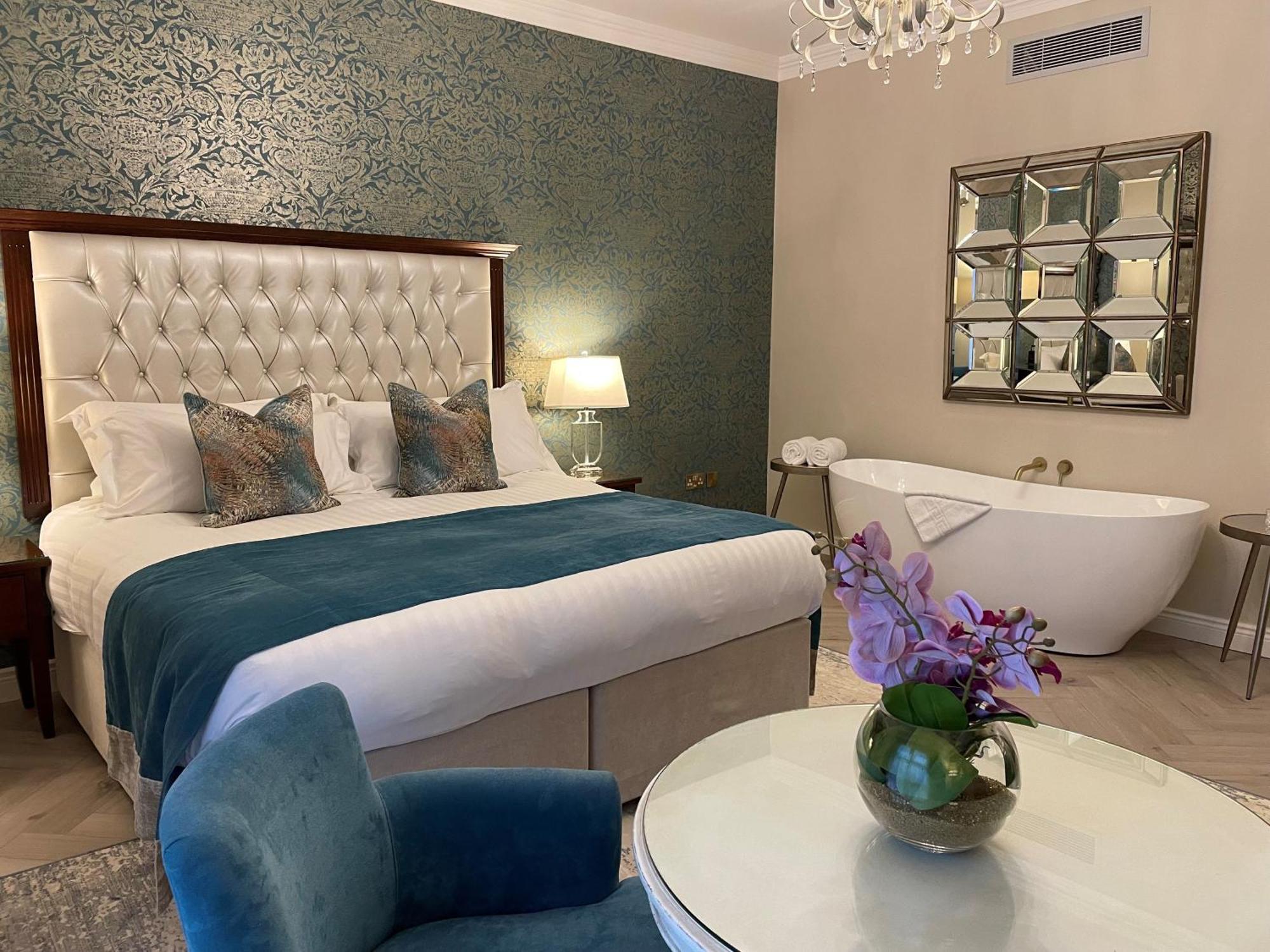 Deluxe Junior Suite