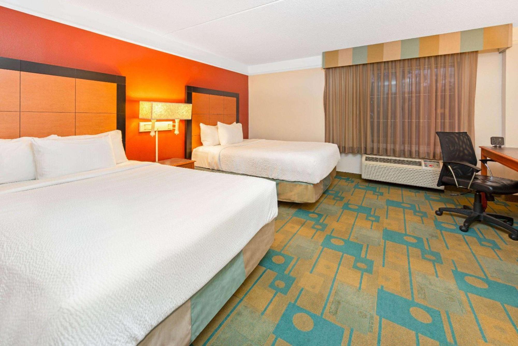 Double Room Two Double Beds Bath Tub Mobility or Hearing Accessible Non-Smoking