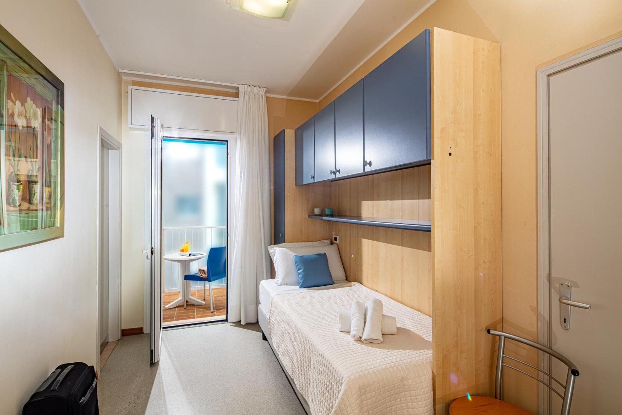 Single Room,1625482445:JPEG
