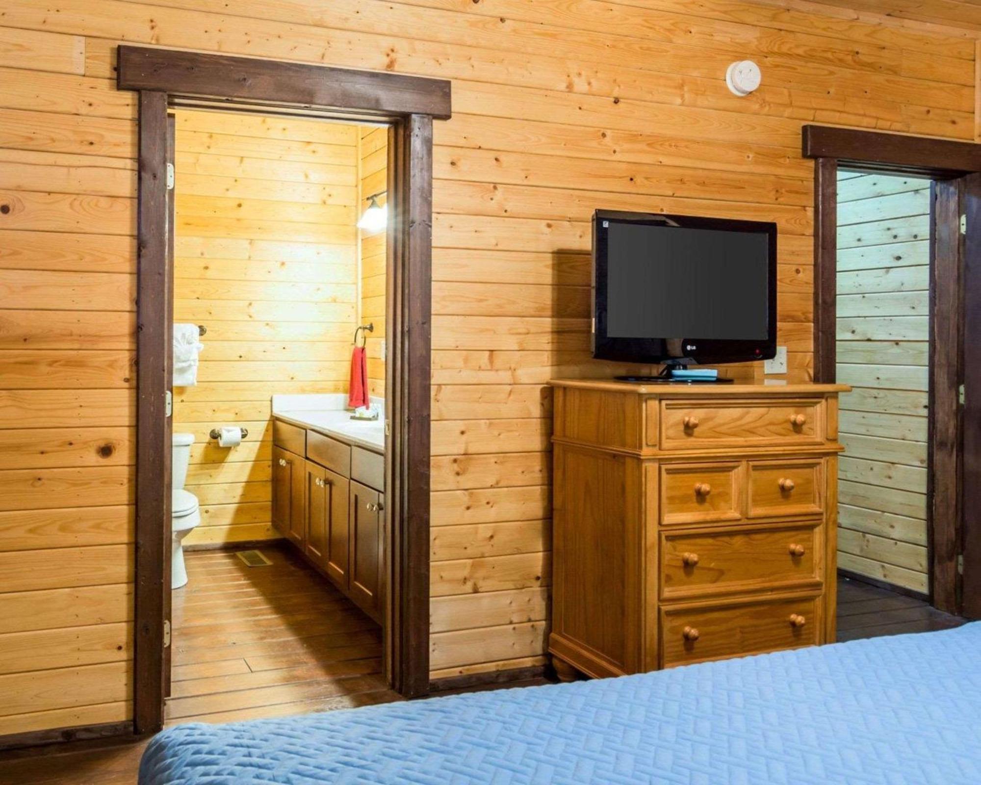 Two-Bedroom Cottage Non-Smoking