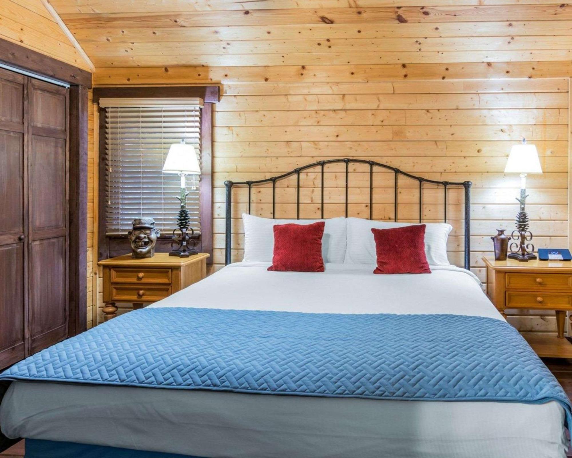 Two-Bedroom Cottage Non-Smoking