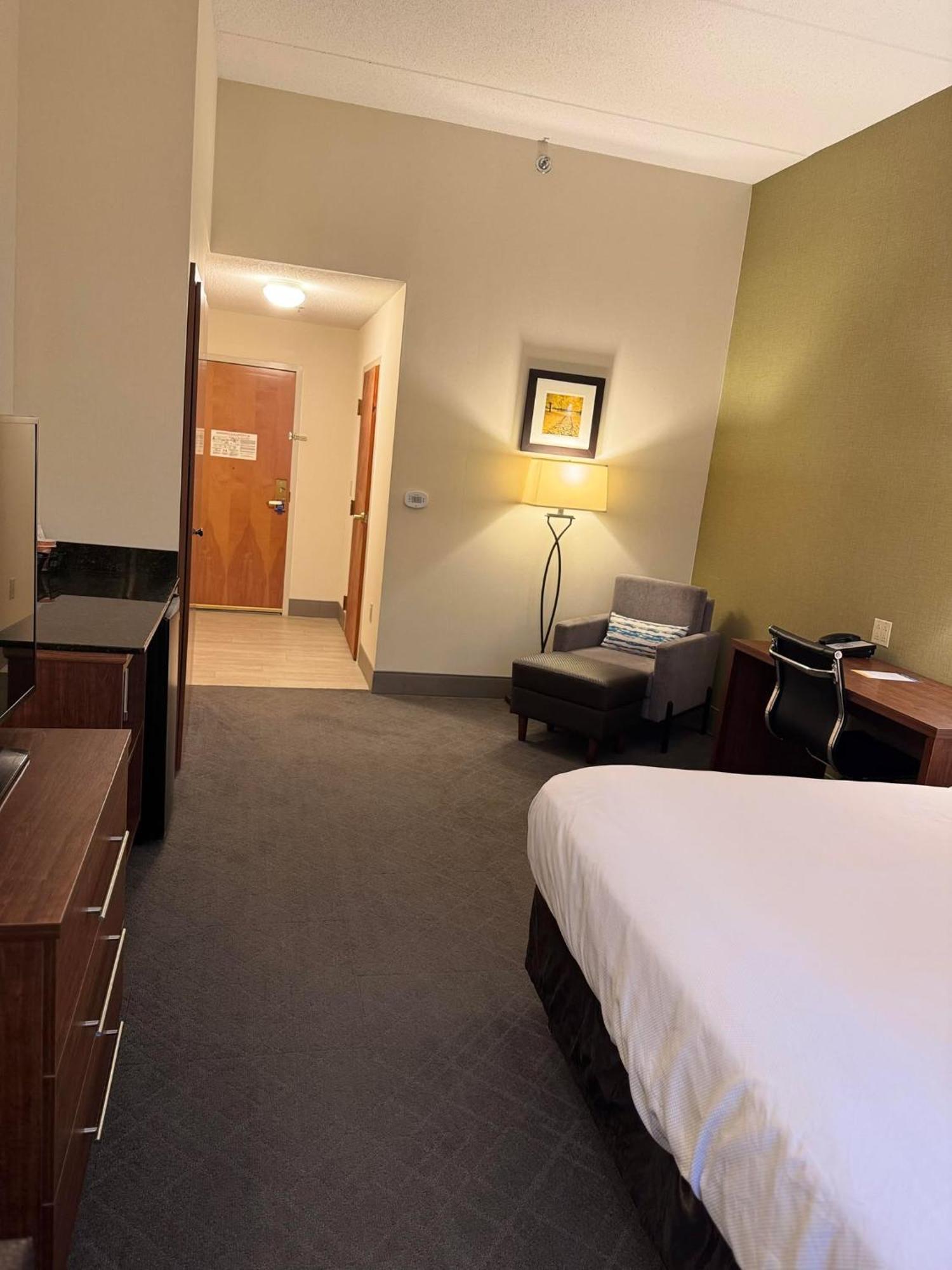 King Room - Accessible/Non-Smoking