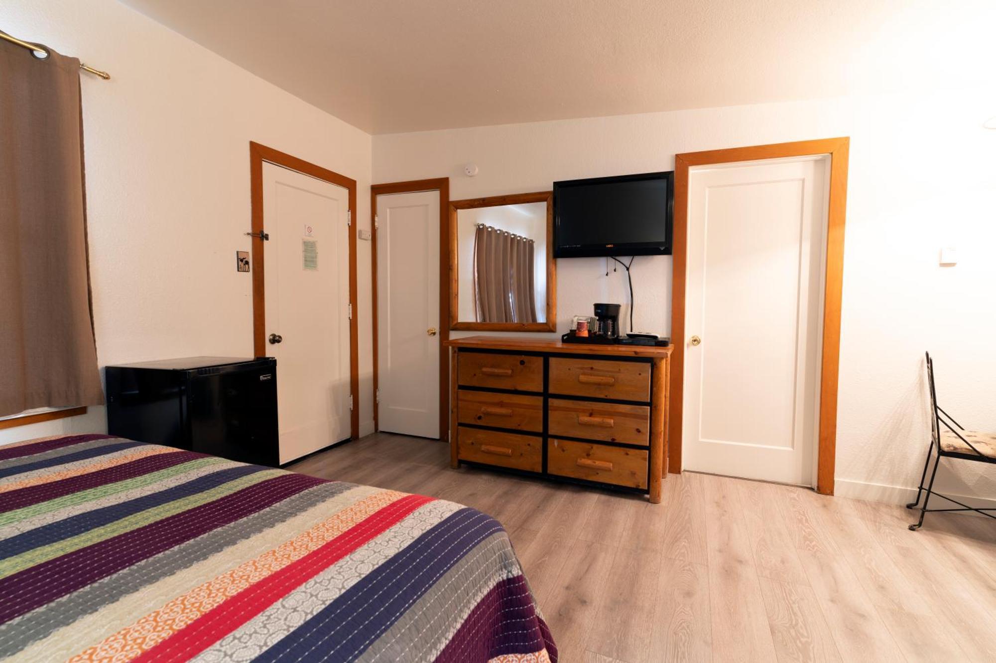 King Room with Lake View