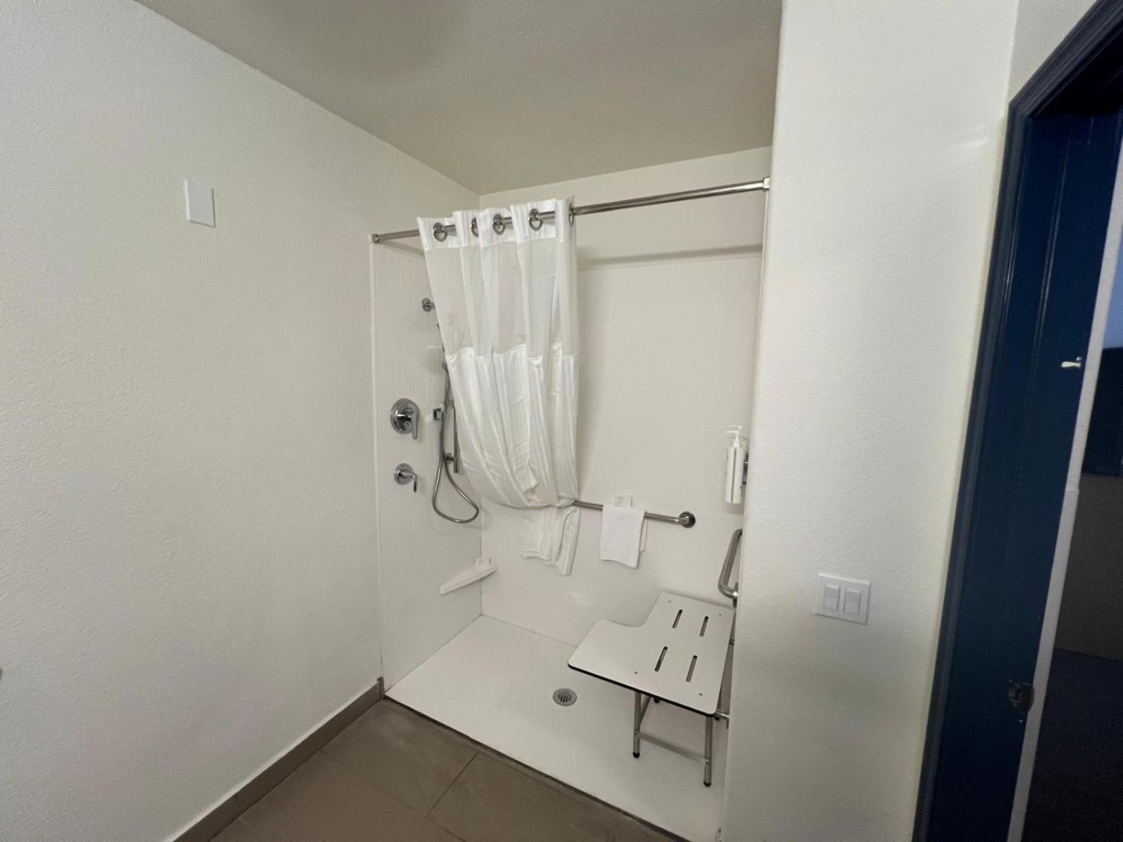 King Room with Roll-In Shower - Mobility and Hearing Access