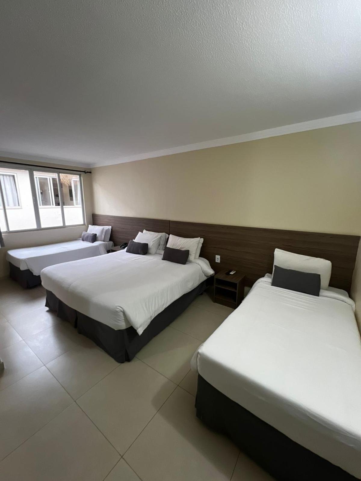 Quarto Quádruplo Super Luxo