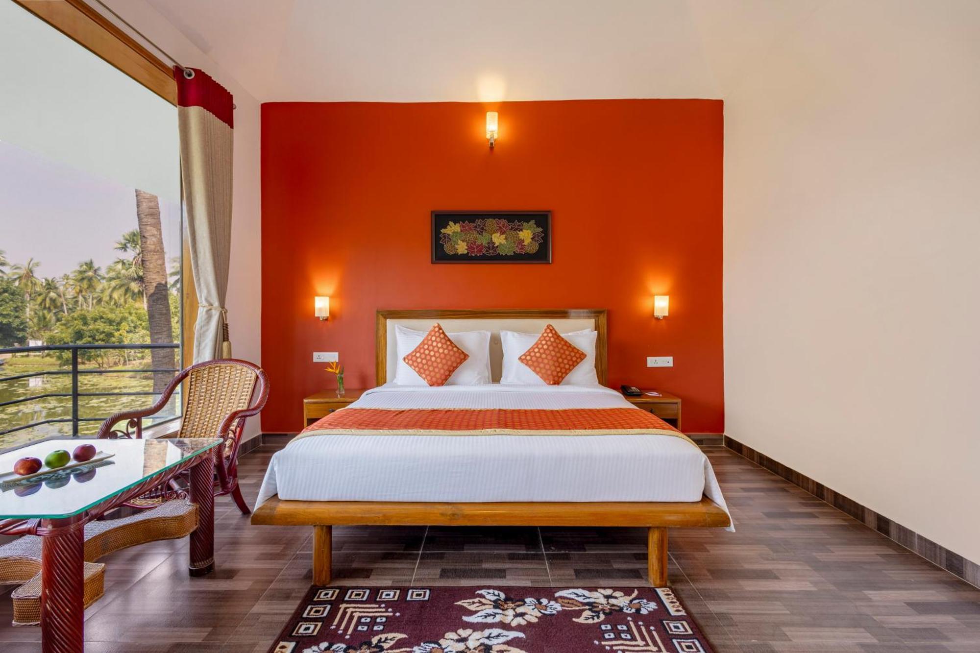 Pond view Privilege Suite Room with Private Terrace