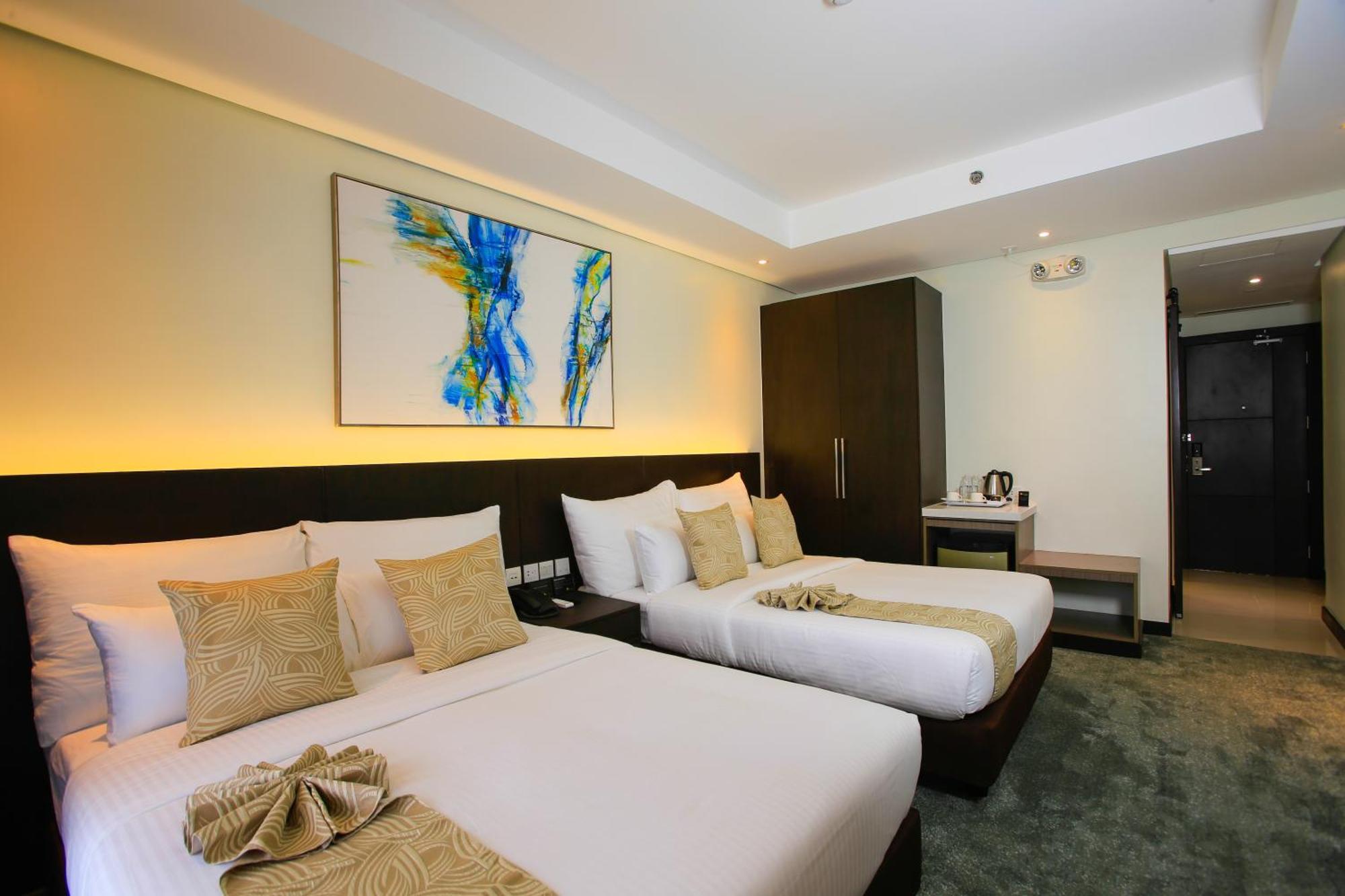 Deluxe Double or Twin Room with Mayon Volcano View