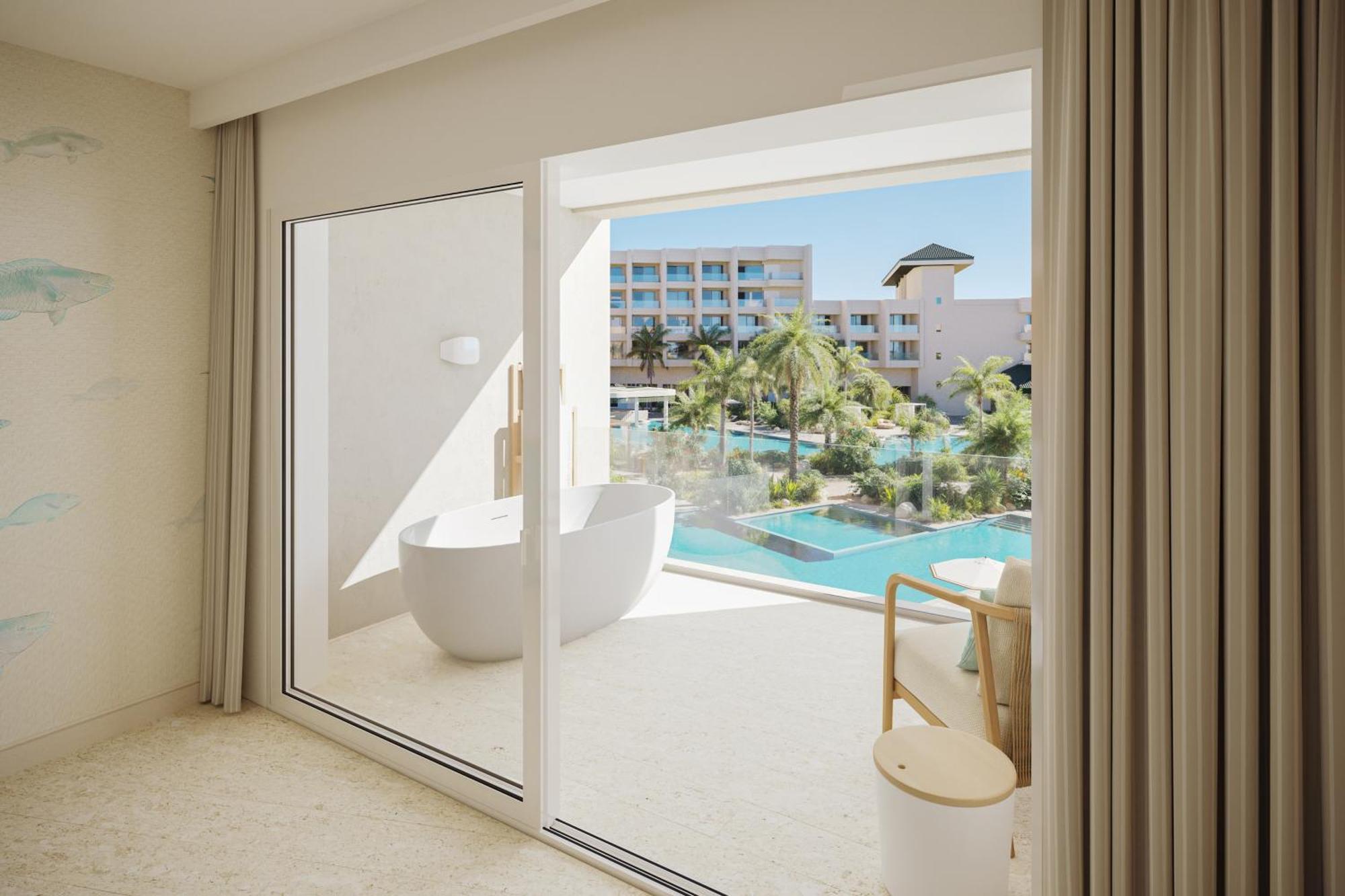 Pool View Suite Double Queen Single