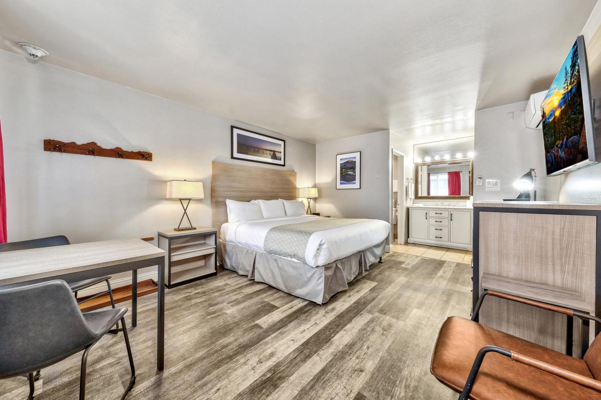 Standard King Room