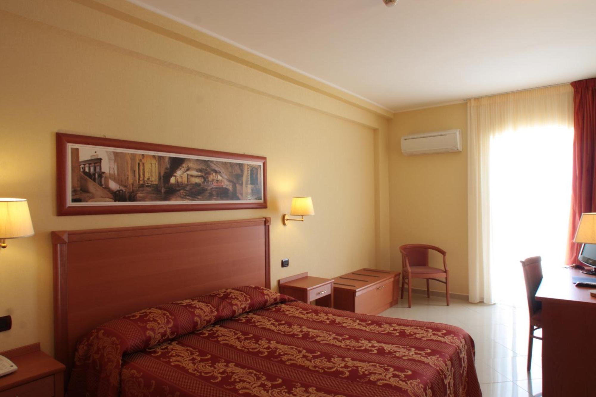 Double Room,1639455472:JPEG