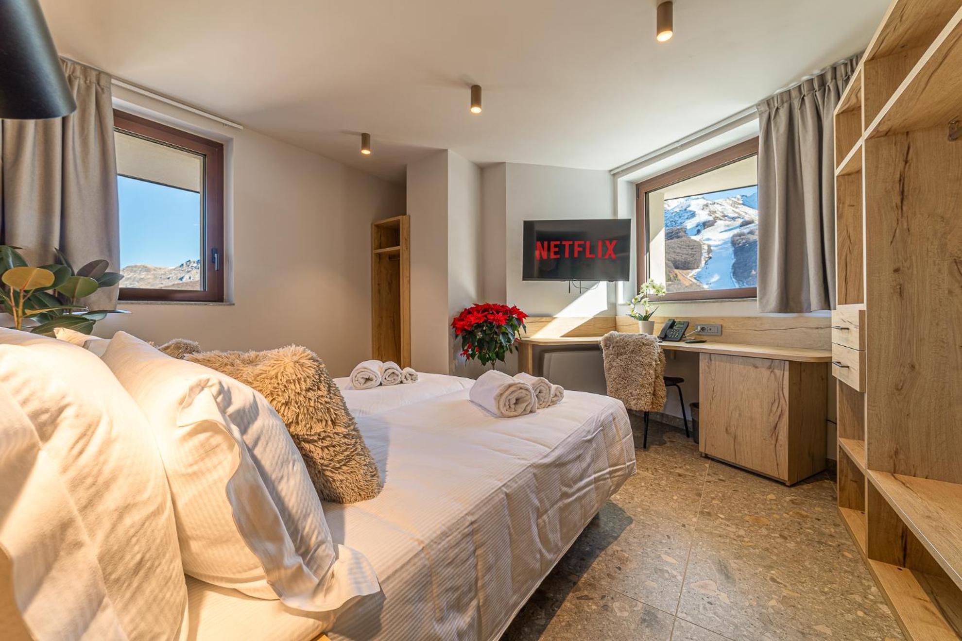 Camera Matrimoniale/Doppia con Letti Singoli con Vista Montagna