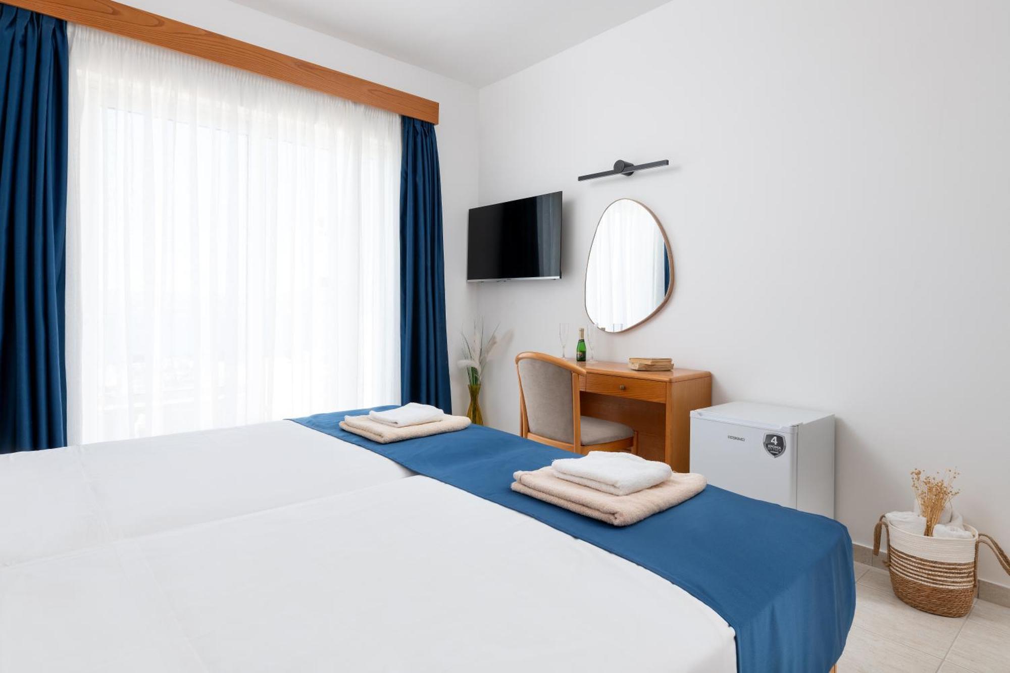 Deluxe Double Room with Sea View