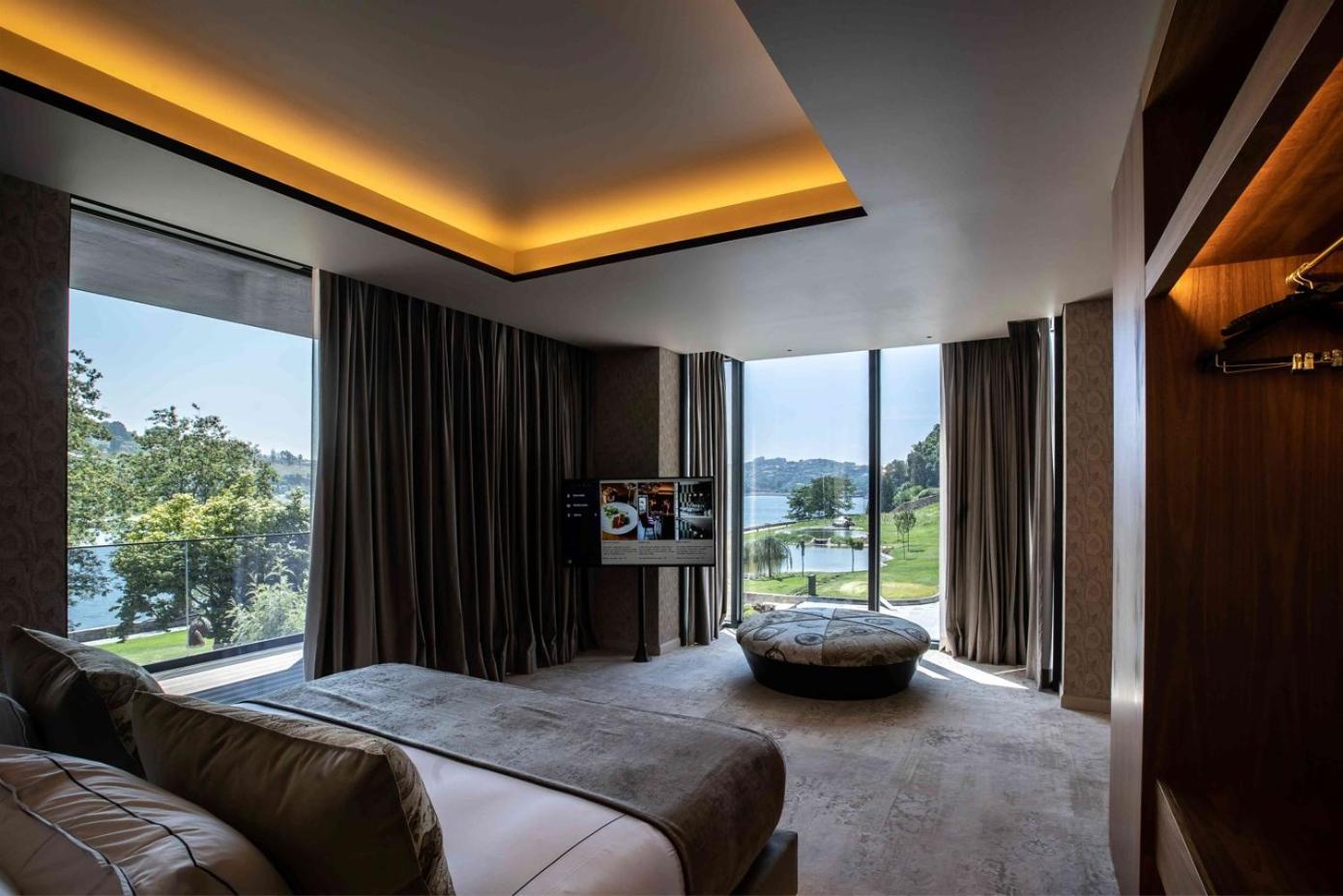 Signature Master Suite