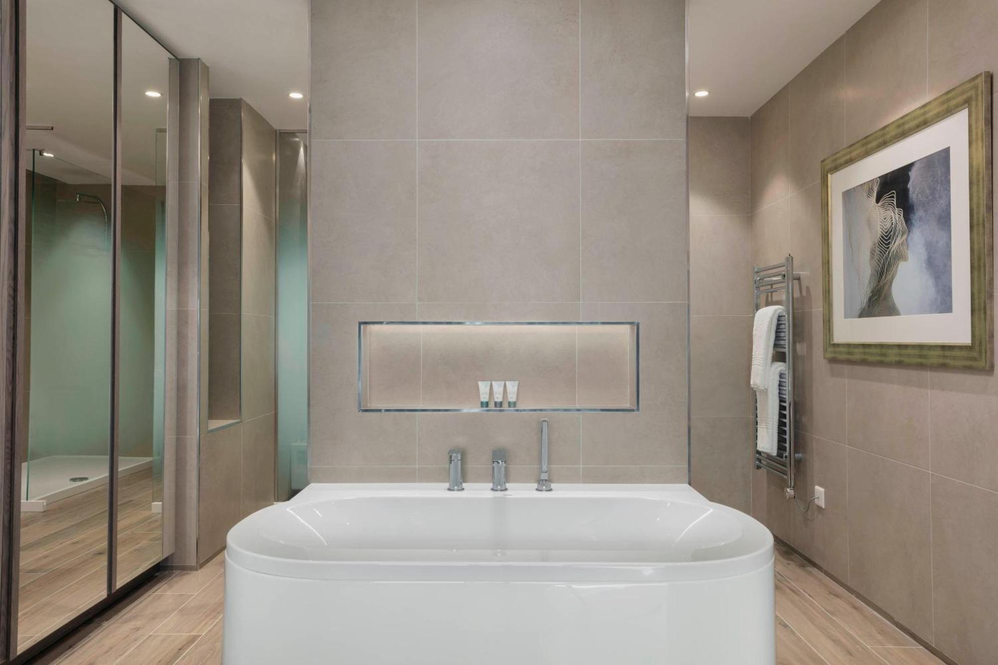 Luxuriöse Bay Suite mit Meerblick