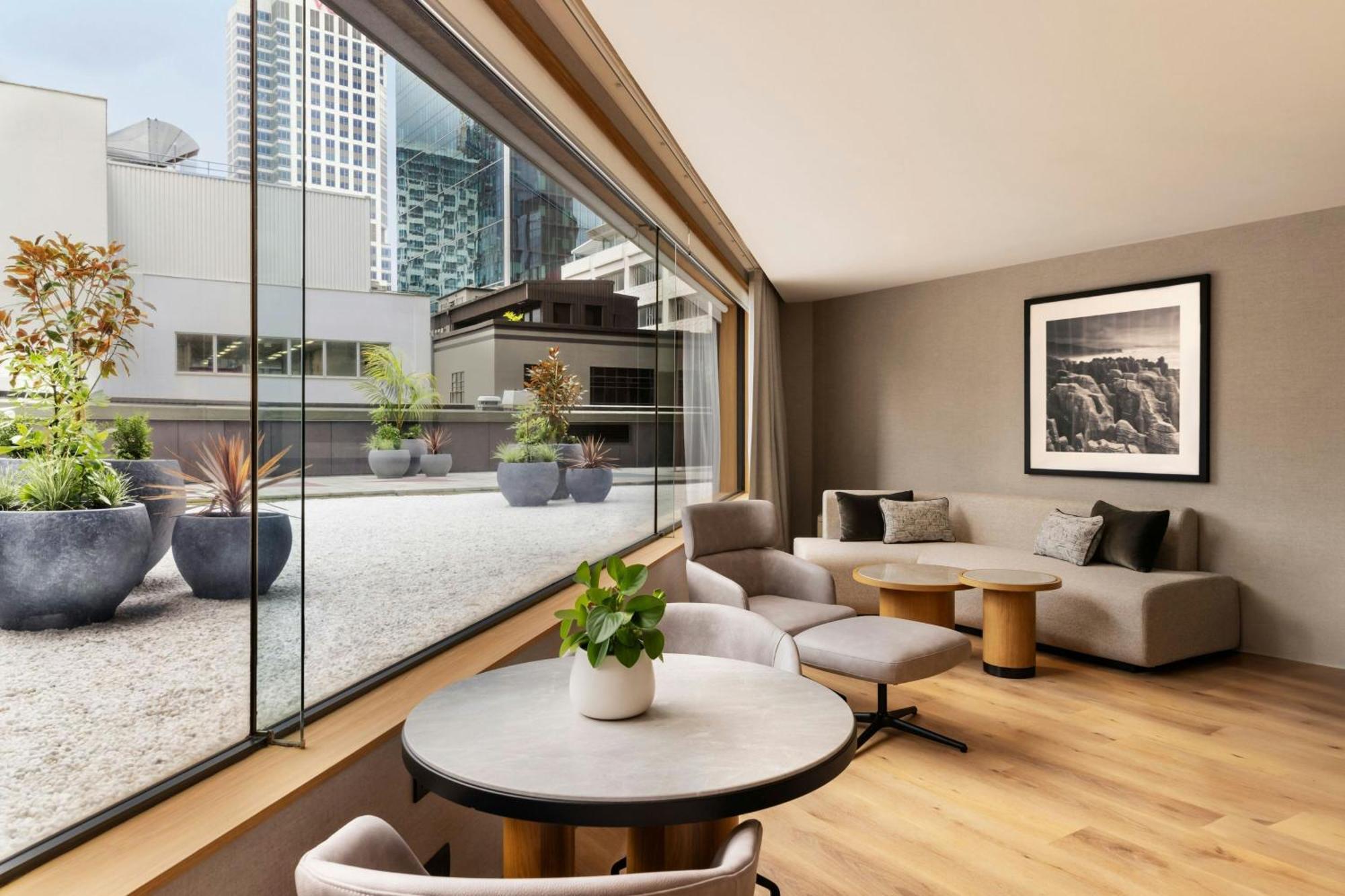 Junior King Suite