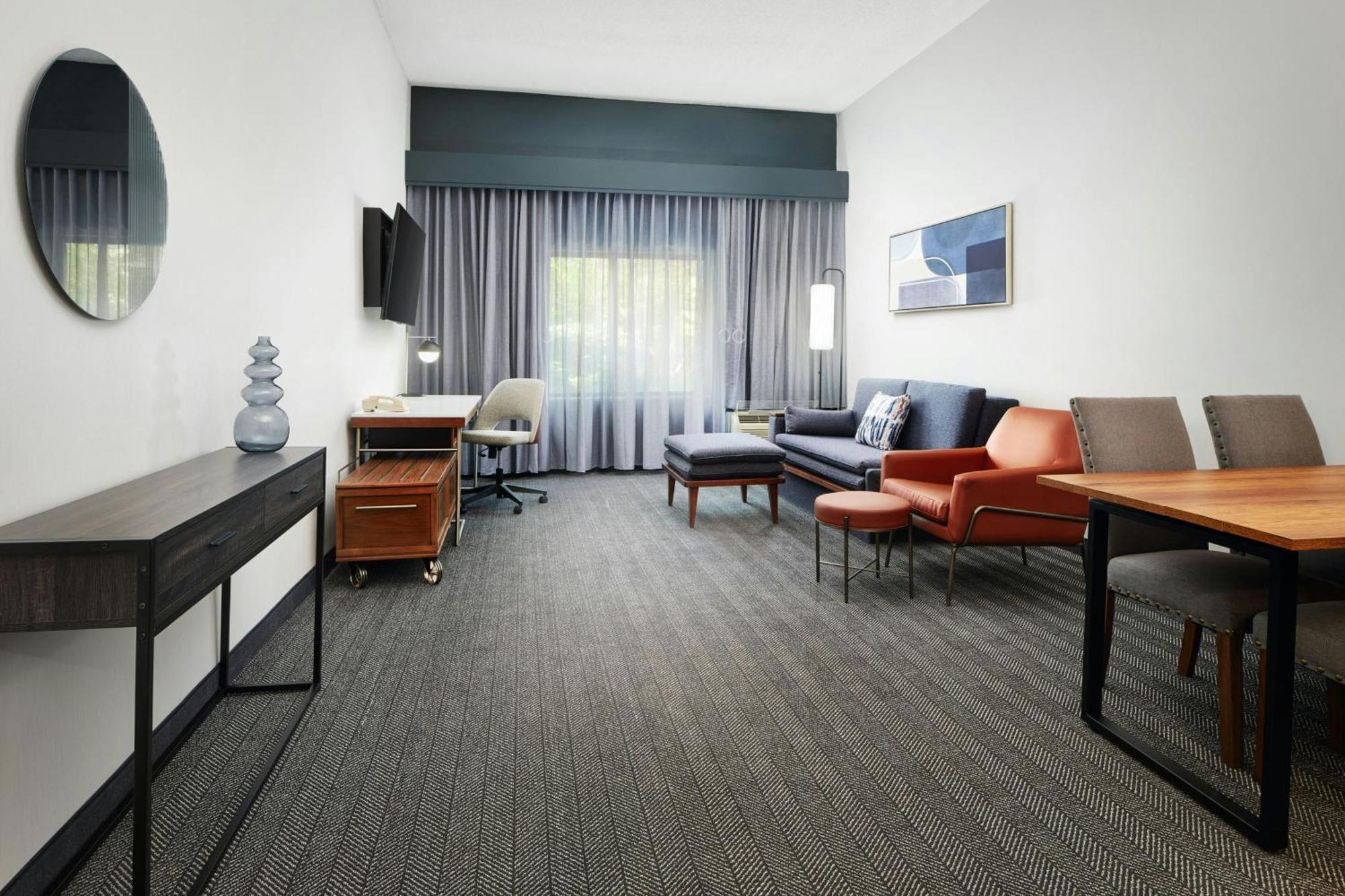 King Room with Sofa Bed