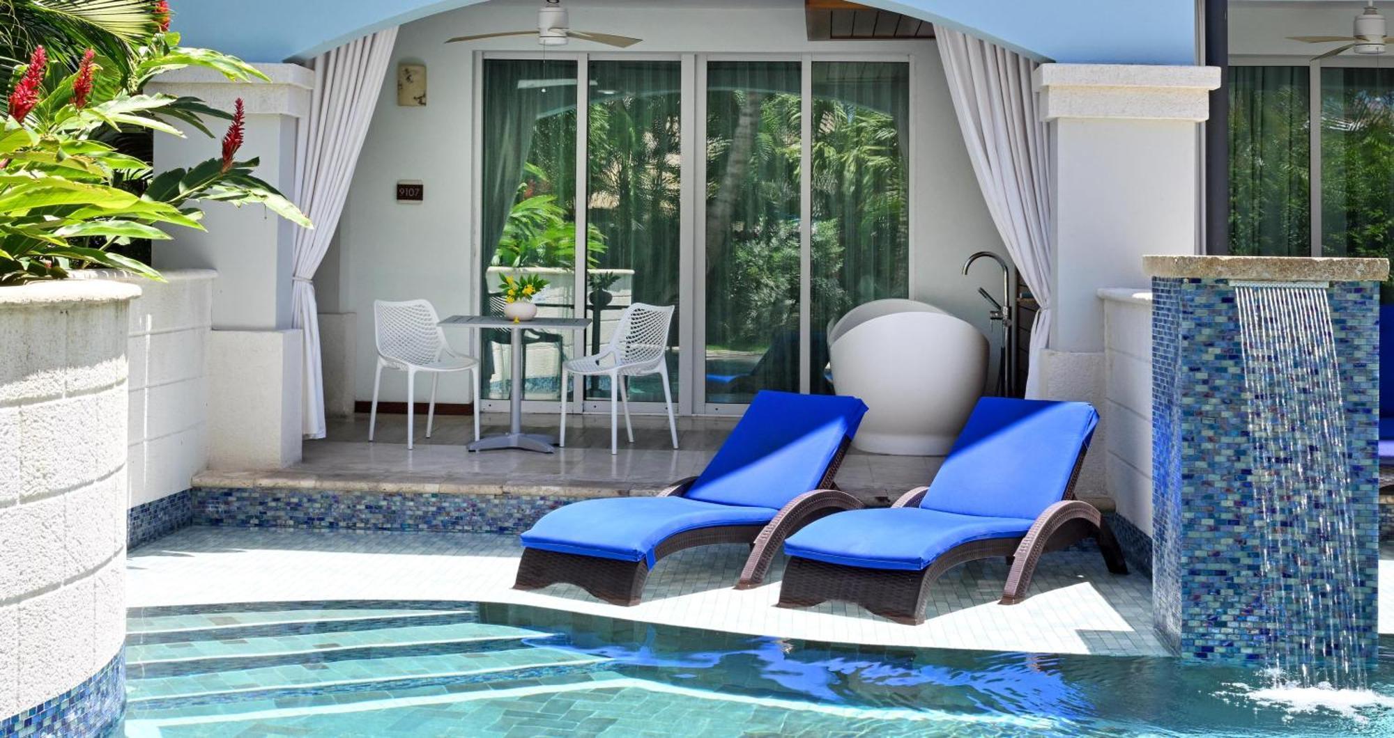 South Seas Swim-up Club Level Ultra Suite w or Patio Tranquility Soaking Tub,1645691408:JPEG