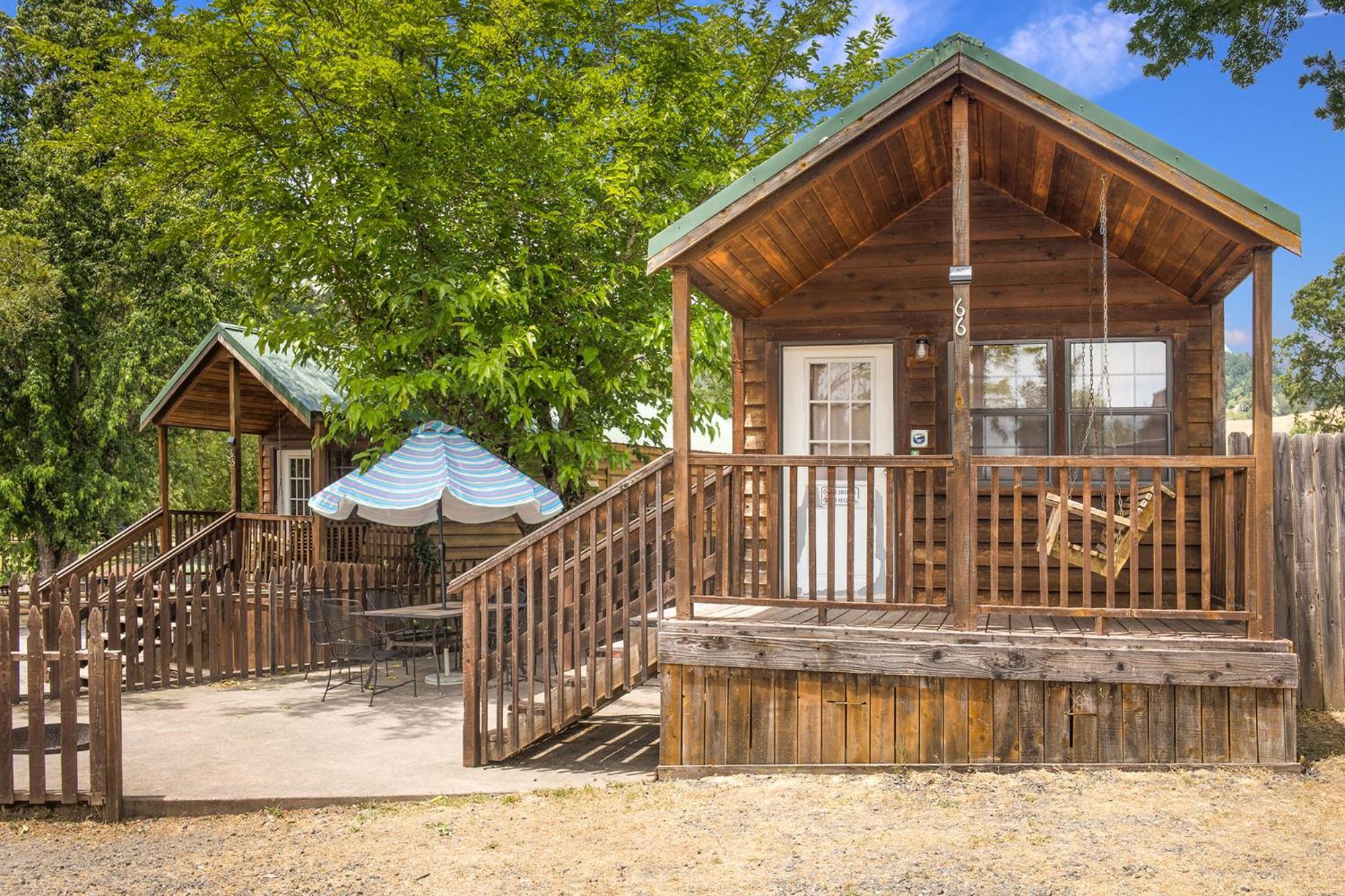 Deluxe Bungalow