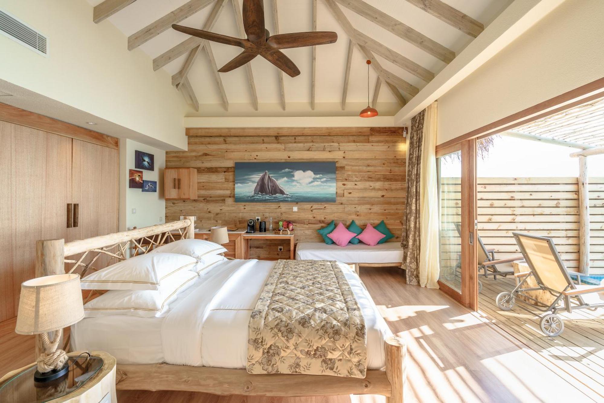 Lagoon Suite
