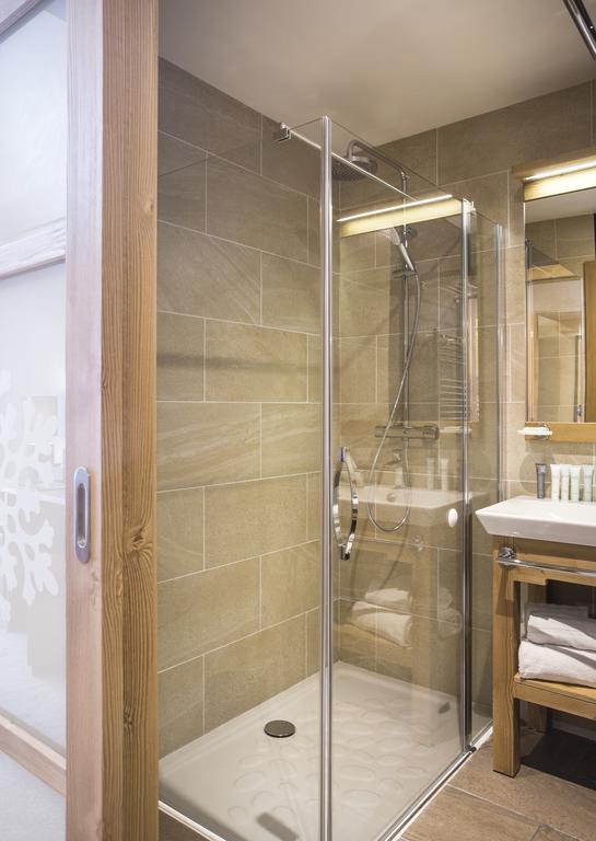 Two Connecting Double Rooms
