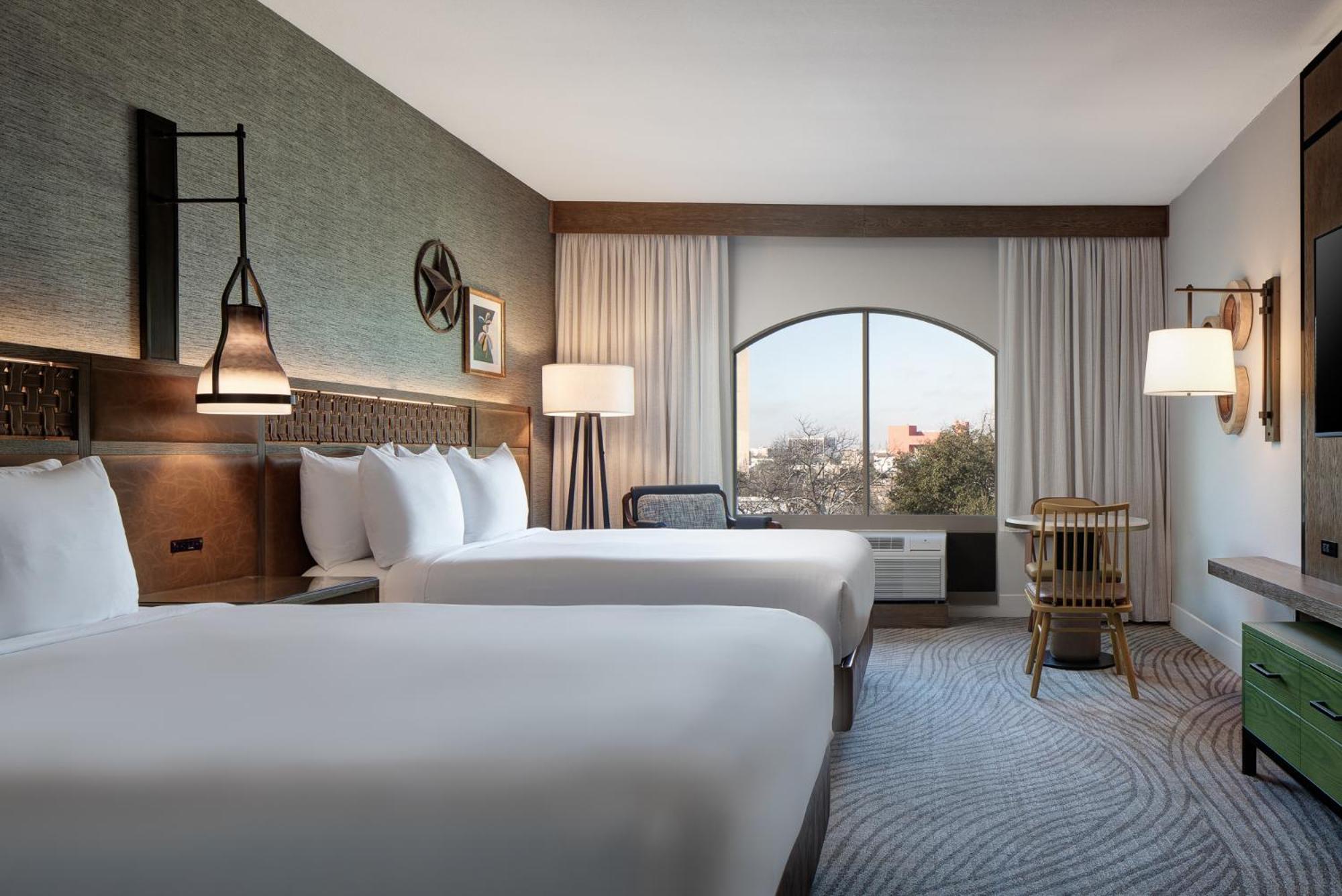 Standard Queen Room with Two Queen Beds