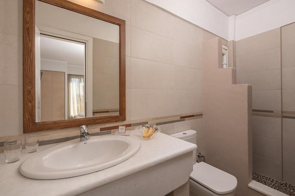 Grande 2 Room Partial Sea View