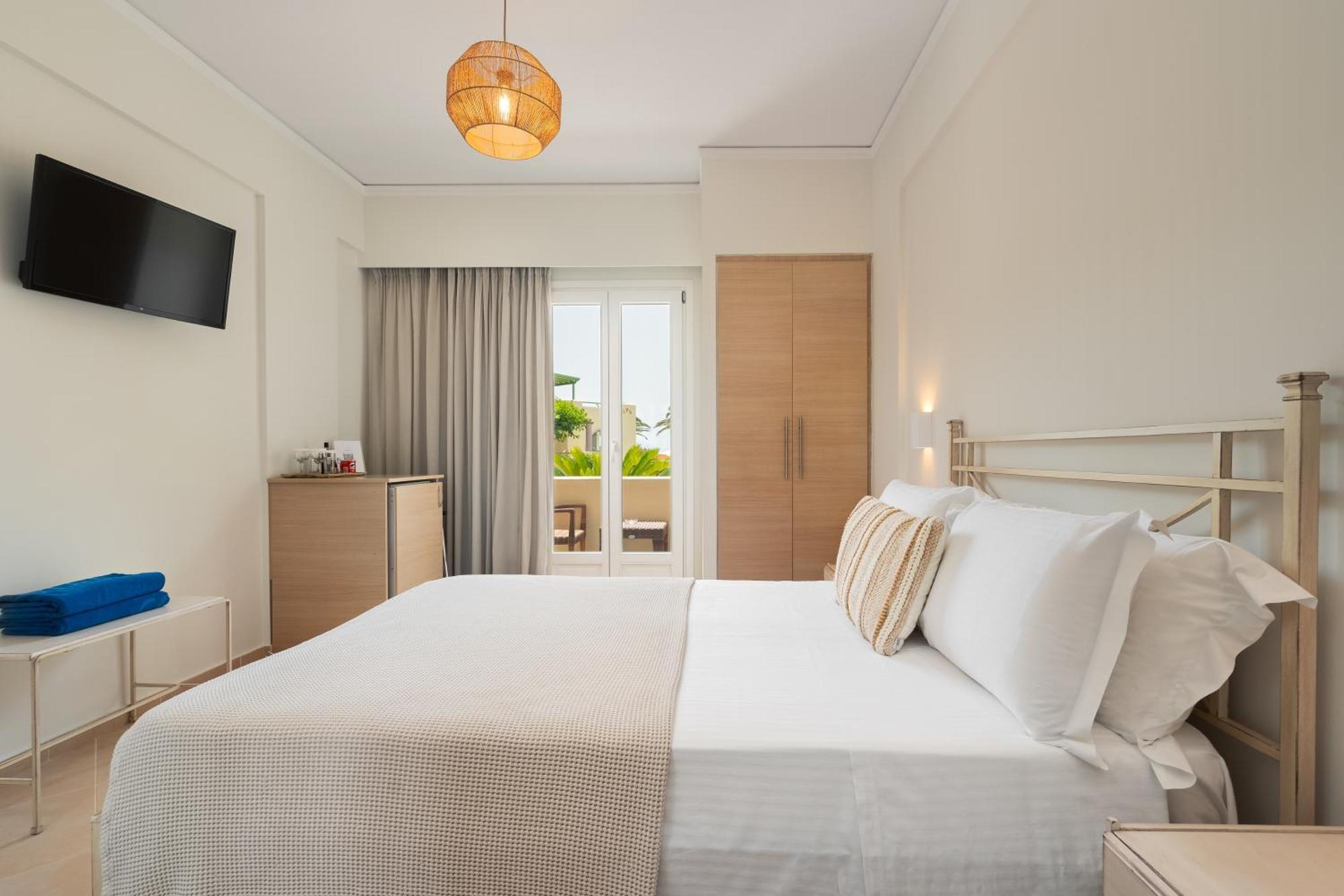 Double Sea View Room