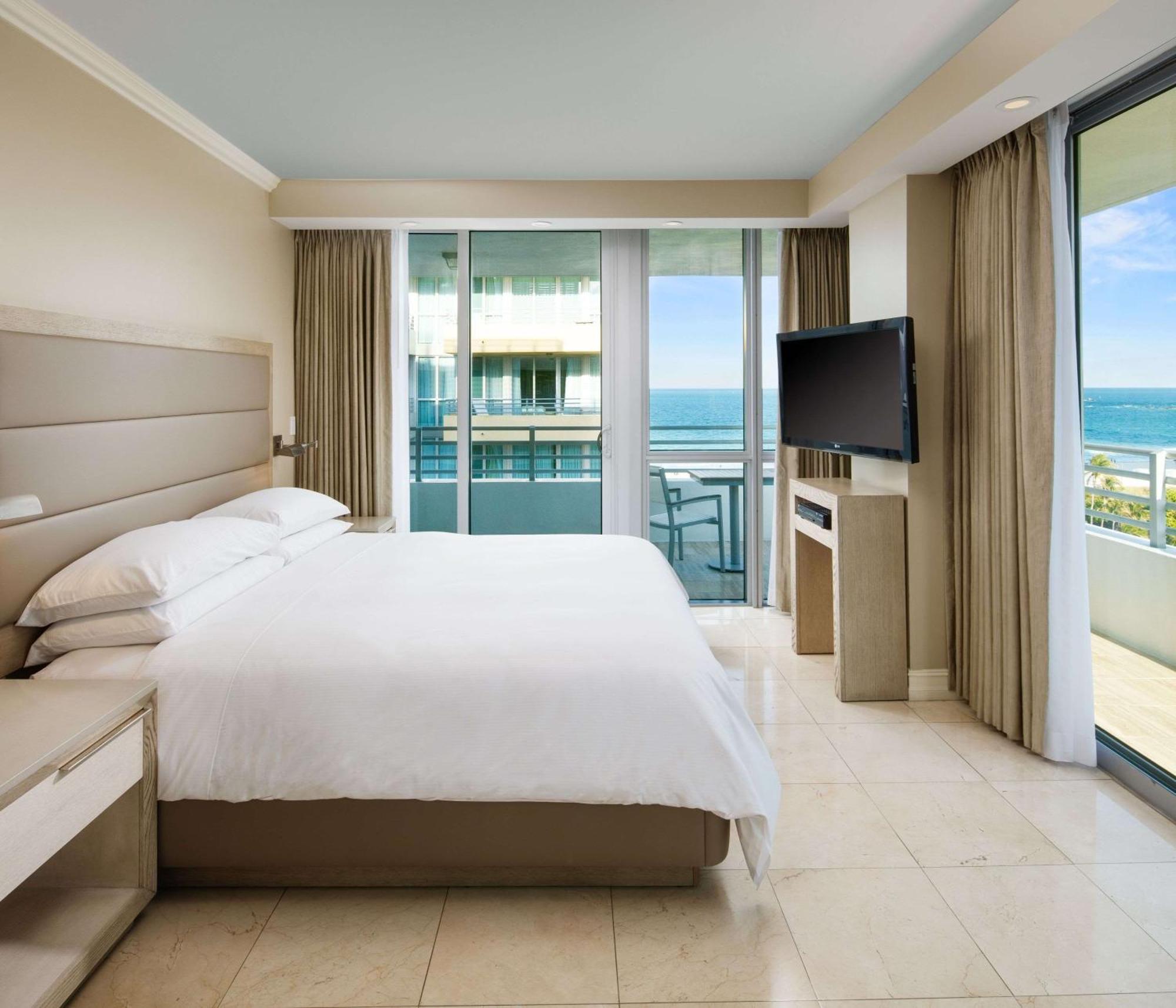 Quarto com Cama King-size, Vista do Mar e Varanda