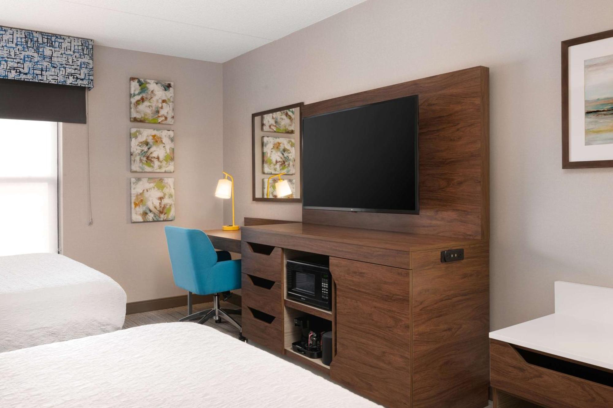 Room with Two Queen Beds - Non-Smoking