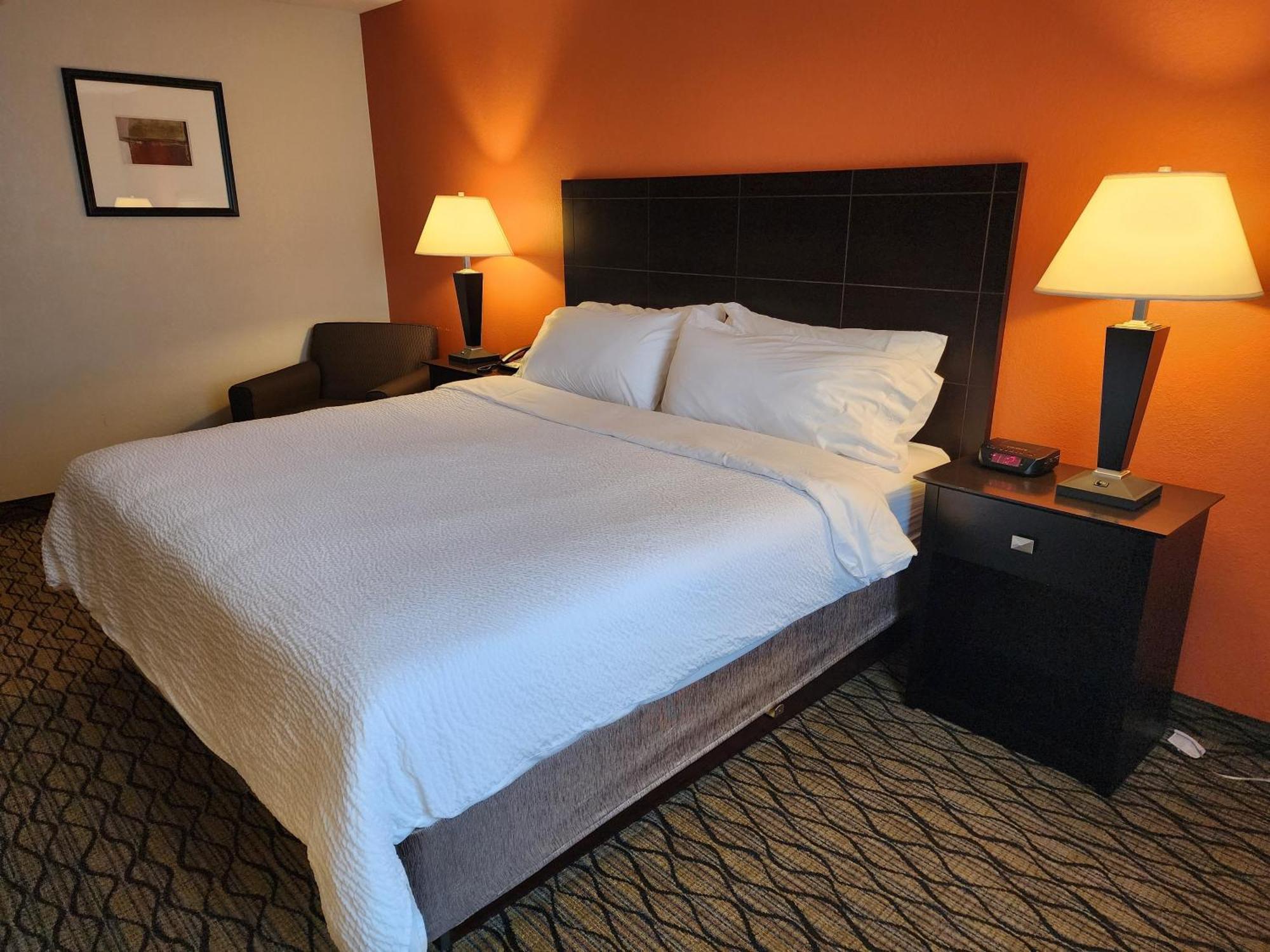 Standard King Room