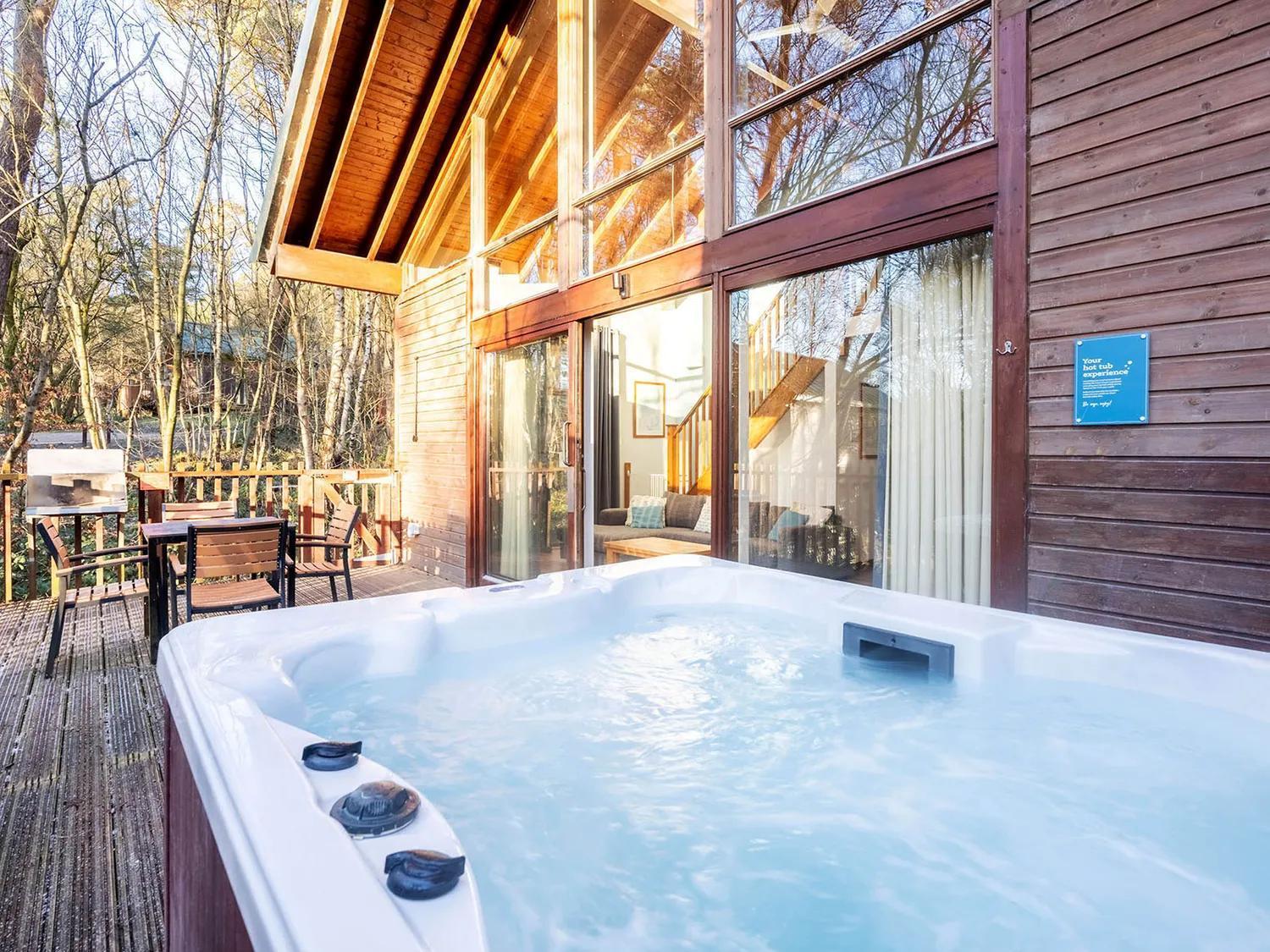 Silver Birch Cabin (pet-friendly)