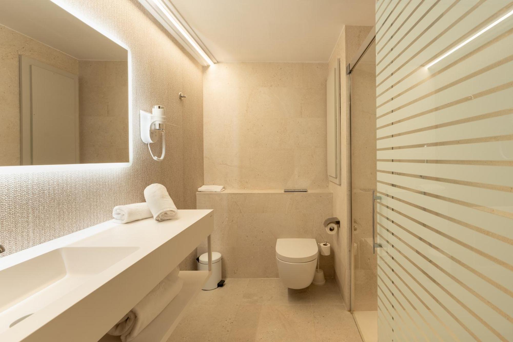Double or Twin Room with Balcony