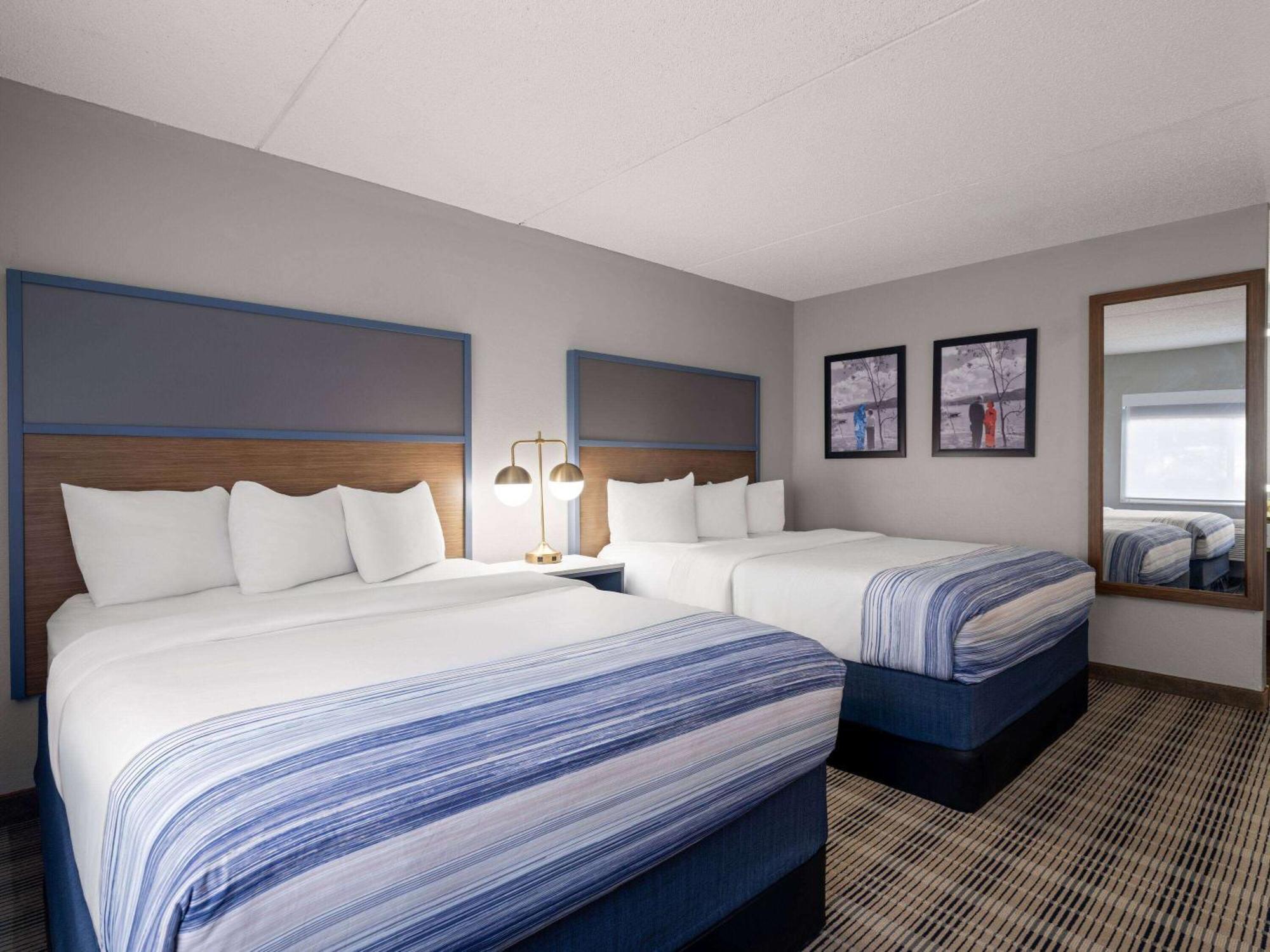 Queen Room with Two Queen Beds - Non-Smoking