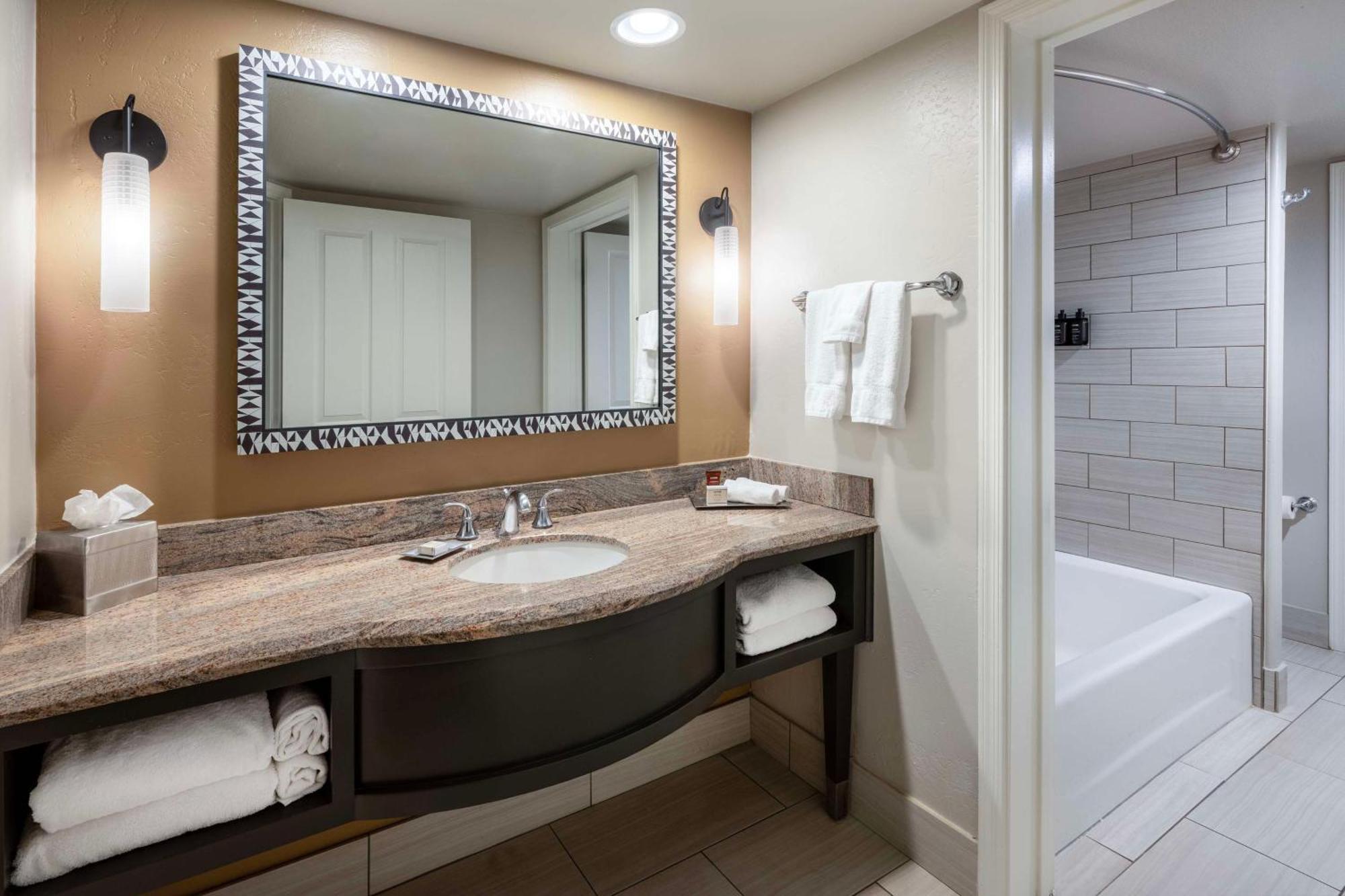 Double Queen Suite with Private Fire Bowl - Red Rock View,1661111268:JPEG