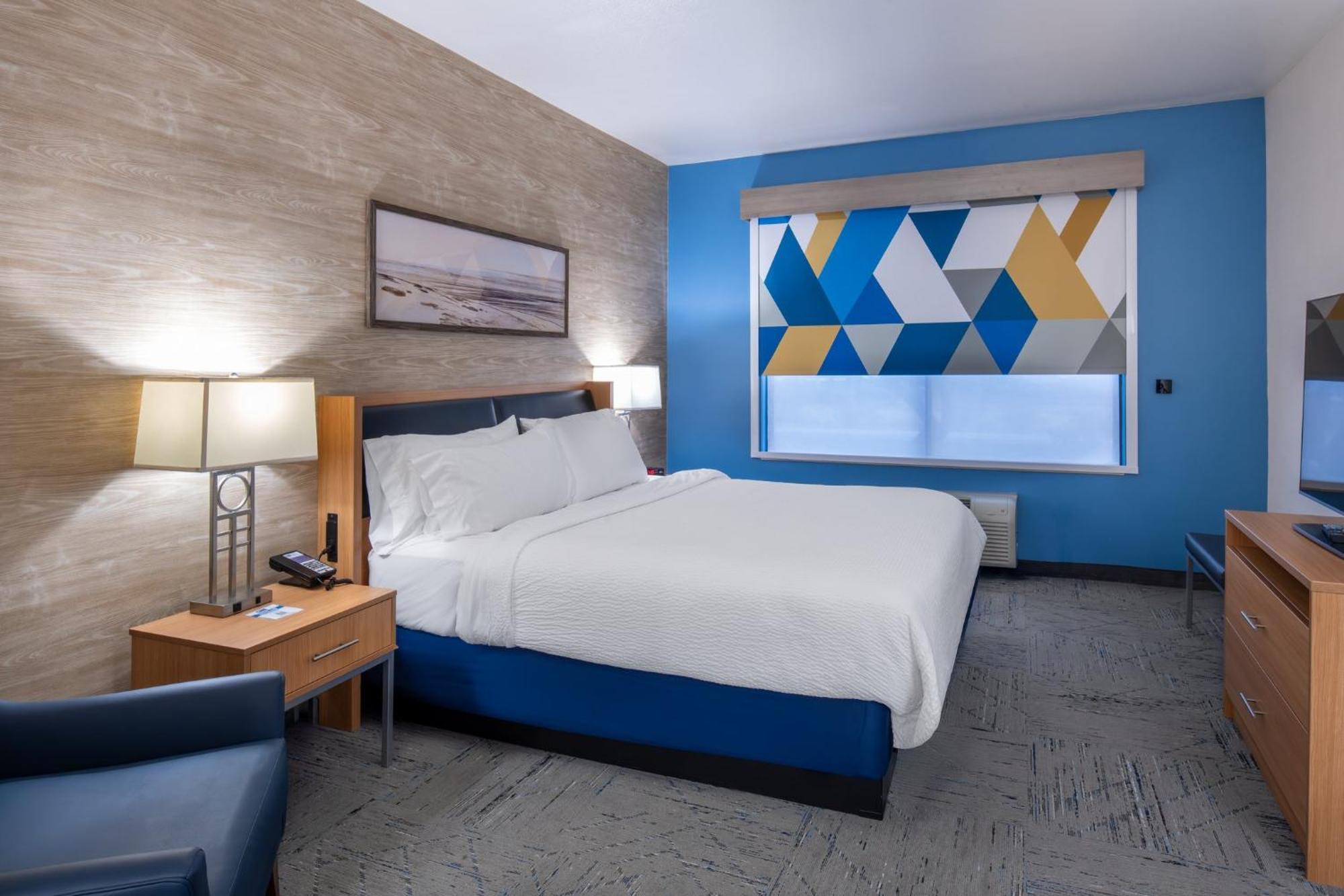 Standard King Room
