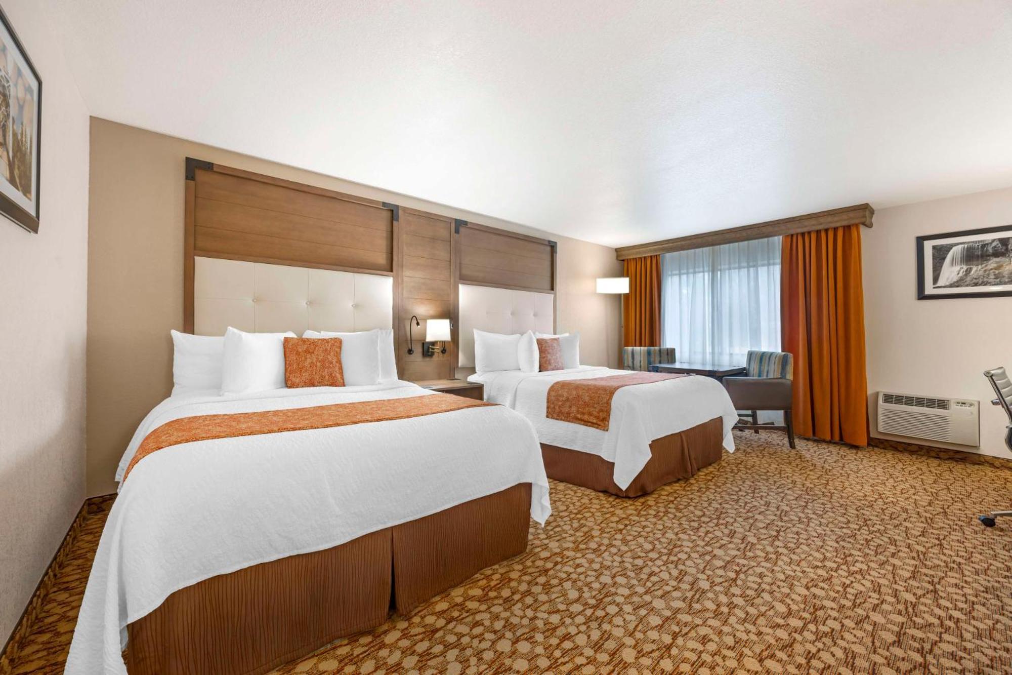 Queen Room with Two Queen Beds - Non-Smoking
