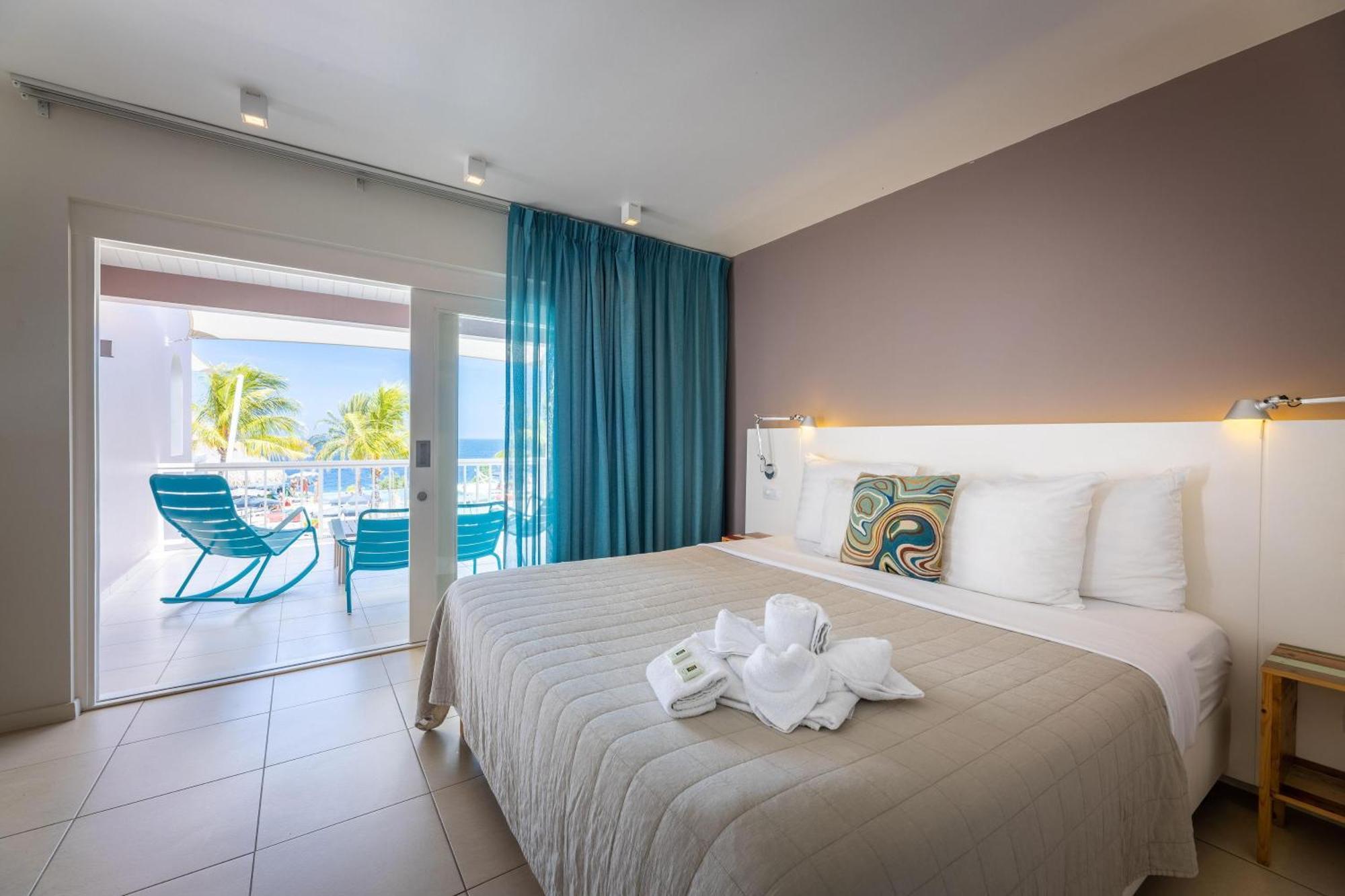 Partial Ocean View Deluxe Suite