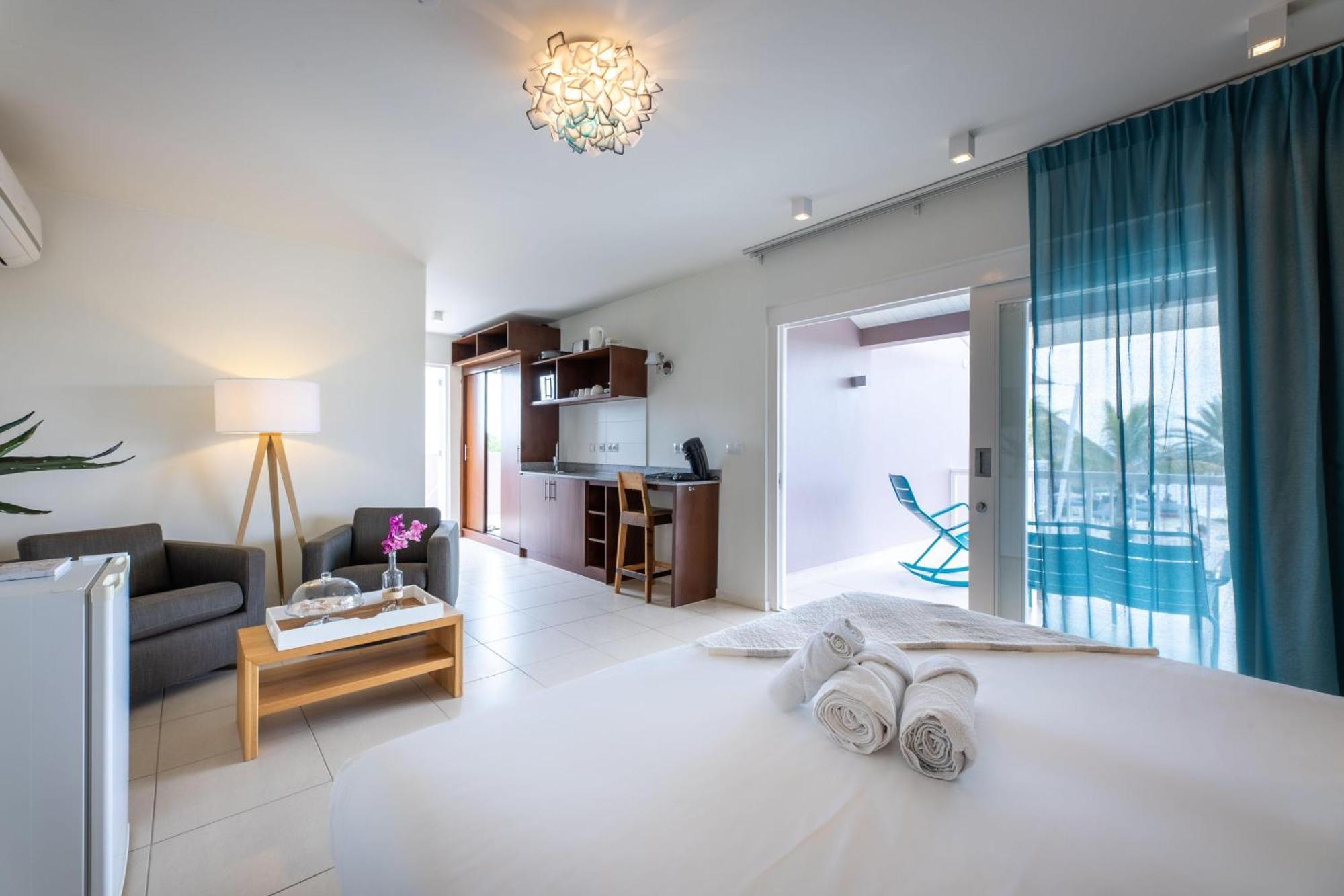 Garden View Deluxe Suite