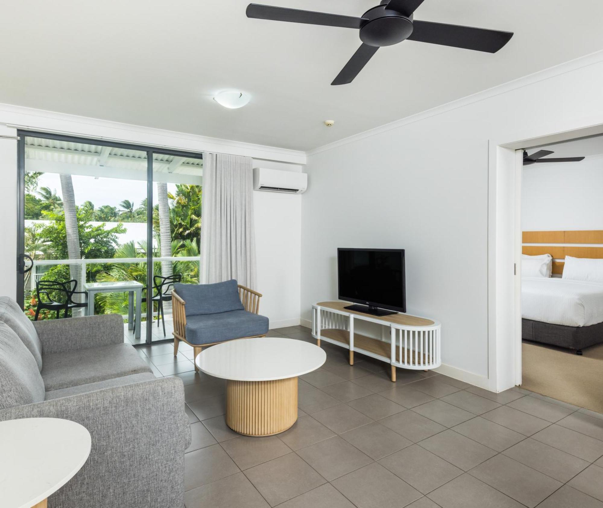 One-Bedroom Apartment with Garden View