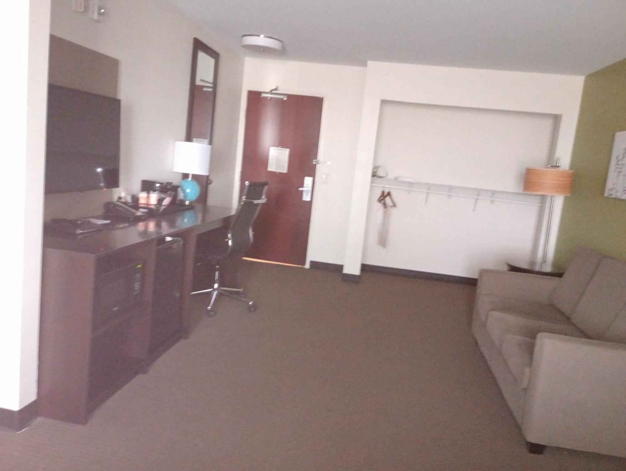 King Room - Accessible/Non-Smoking