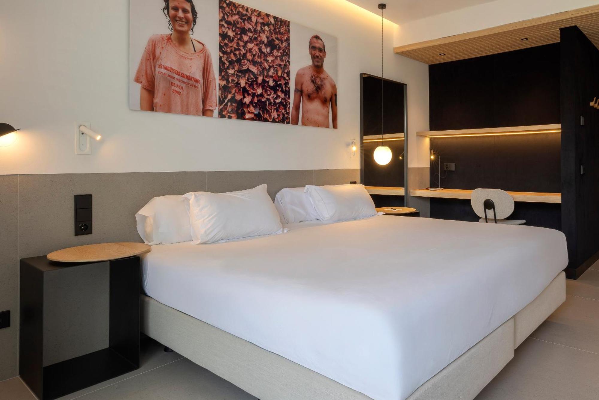 Junior Suite,1668047555:JPEG