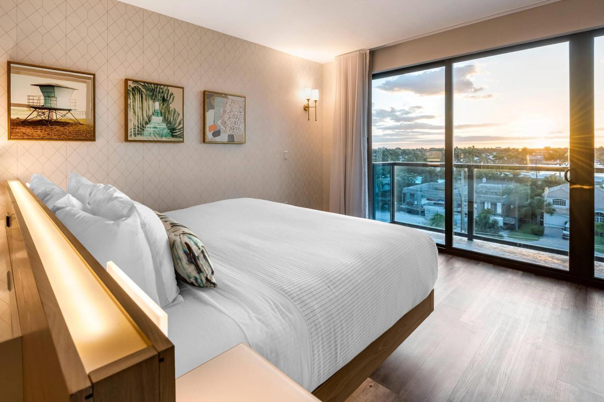 King Room with Balcony