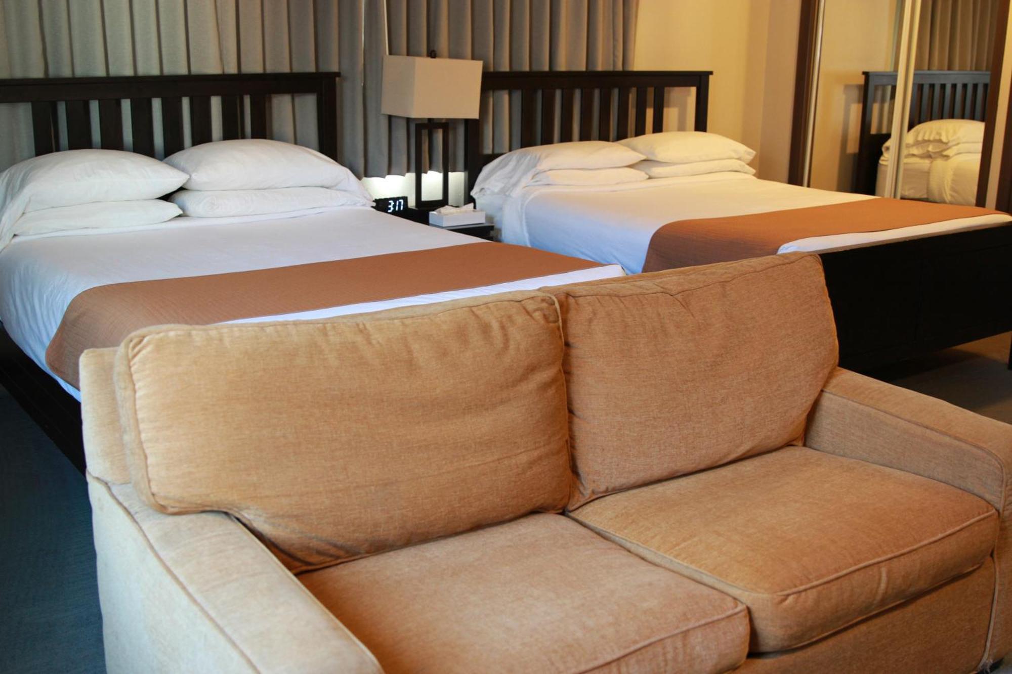 Deluxe Queen Room Two Queen Beds