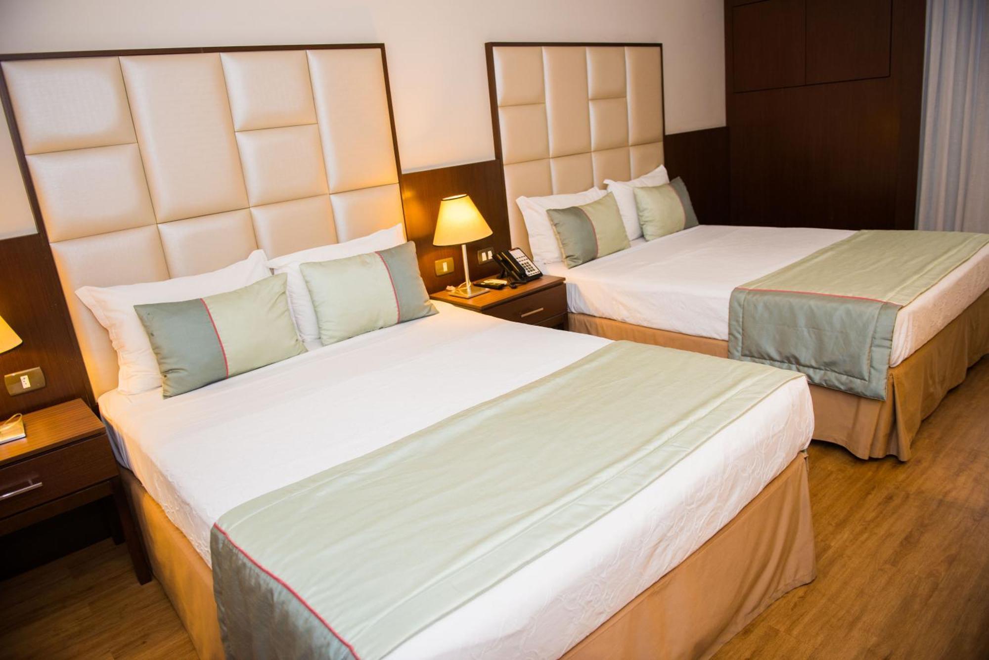 Quarto Queen Executivo com 2 Camas Queen-size