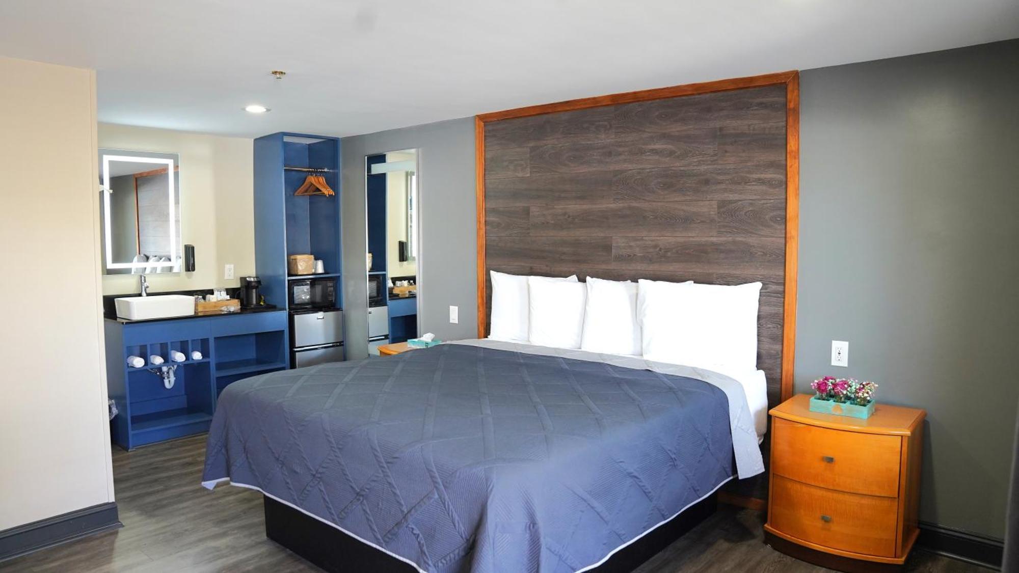 King Room 6 Rooms Non Smoking