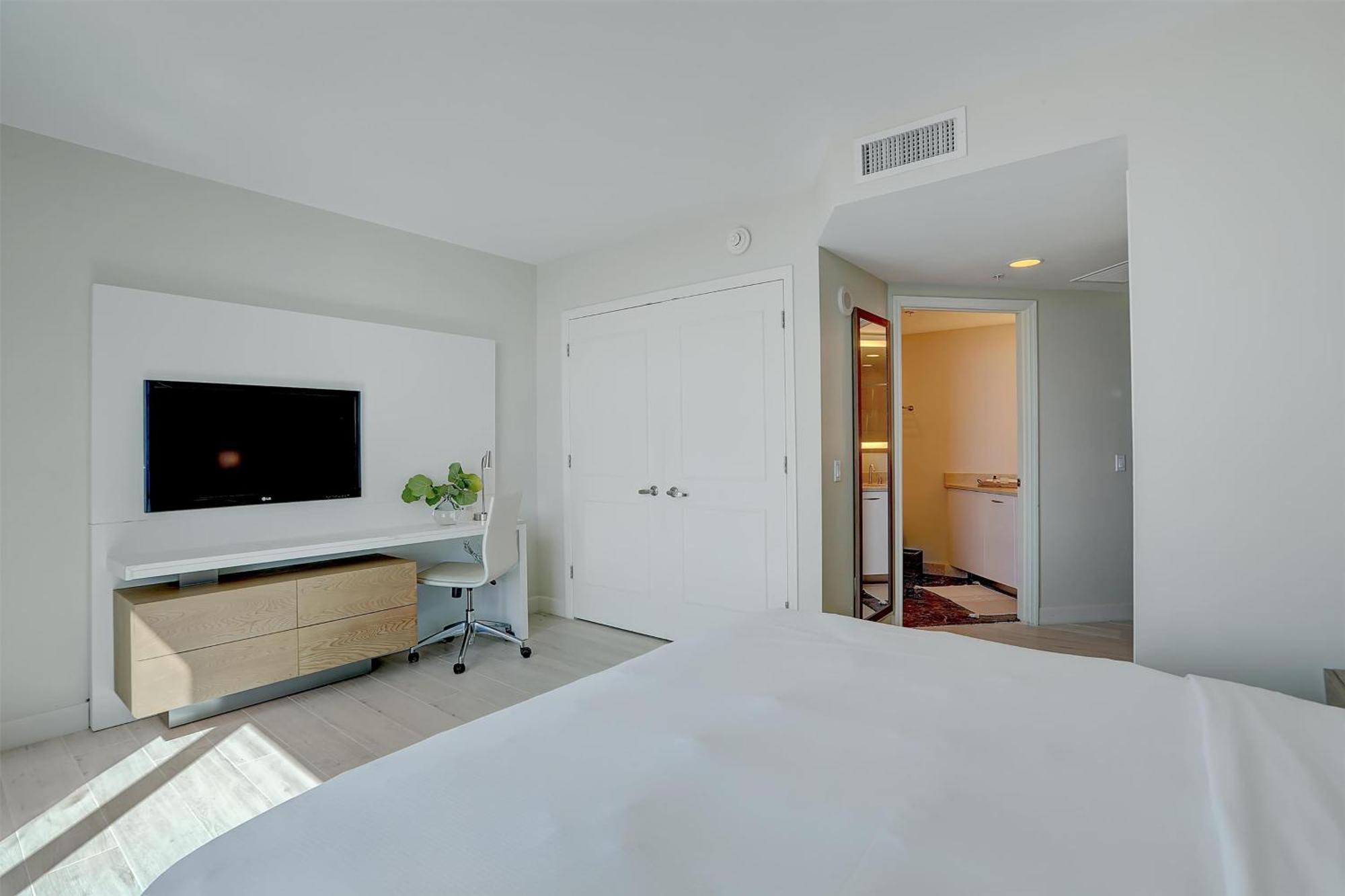 Quarto com Cama King-size