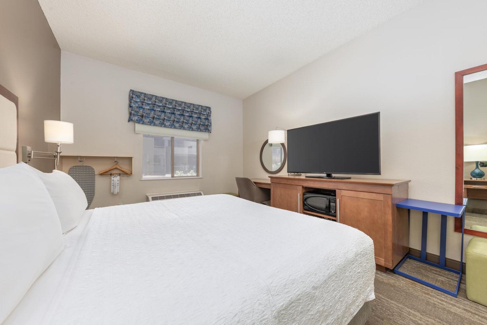 King Room - Mobility Access/Non-Smoking