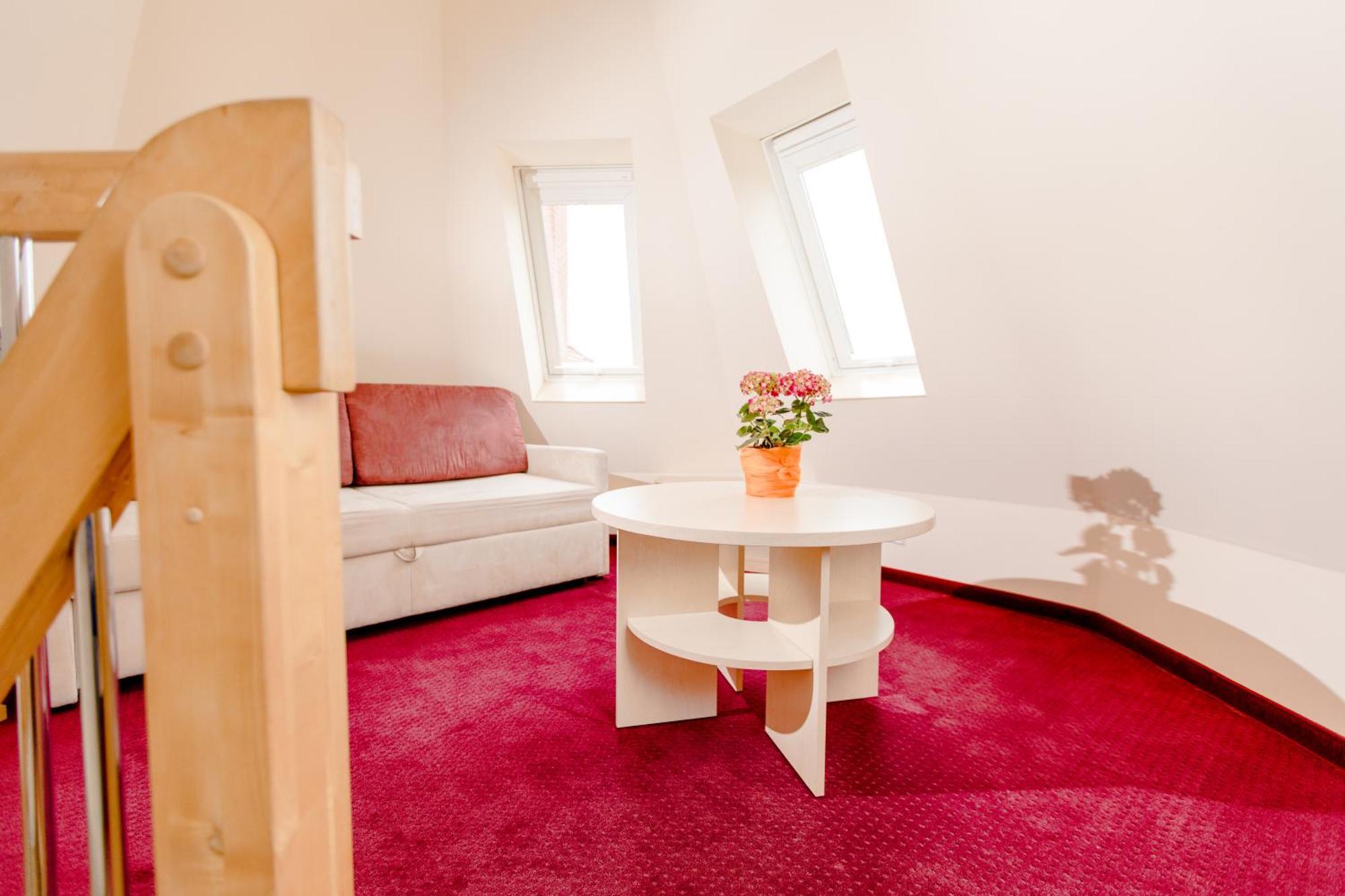 Duplex Apartment,1686451418:JPEG