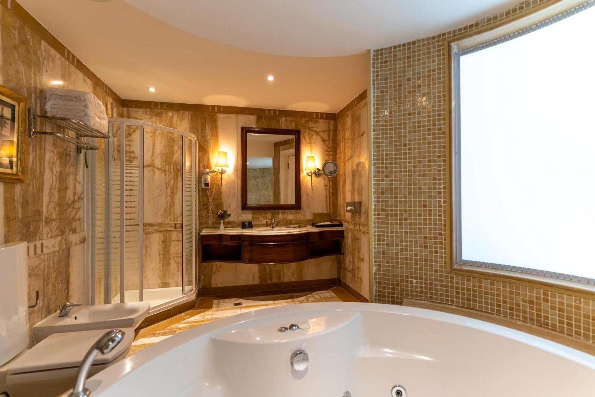 Royal Suite